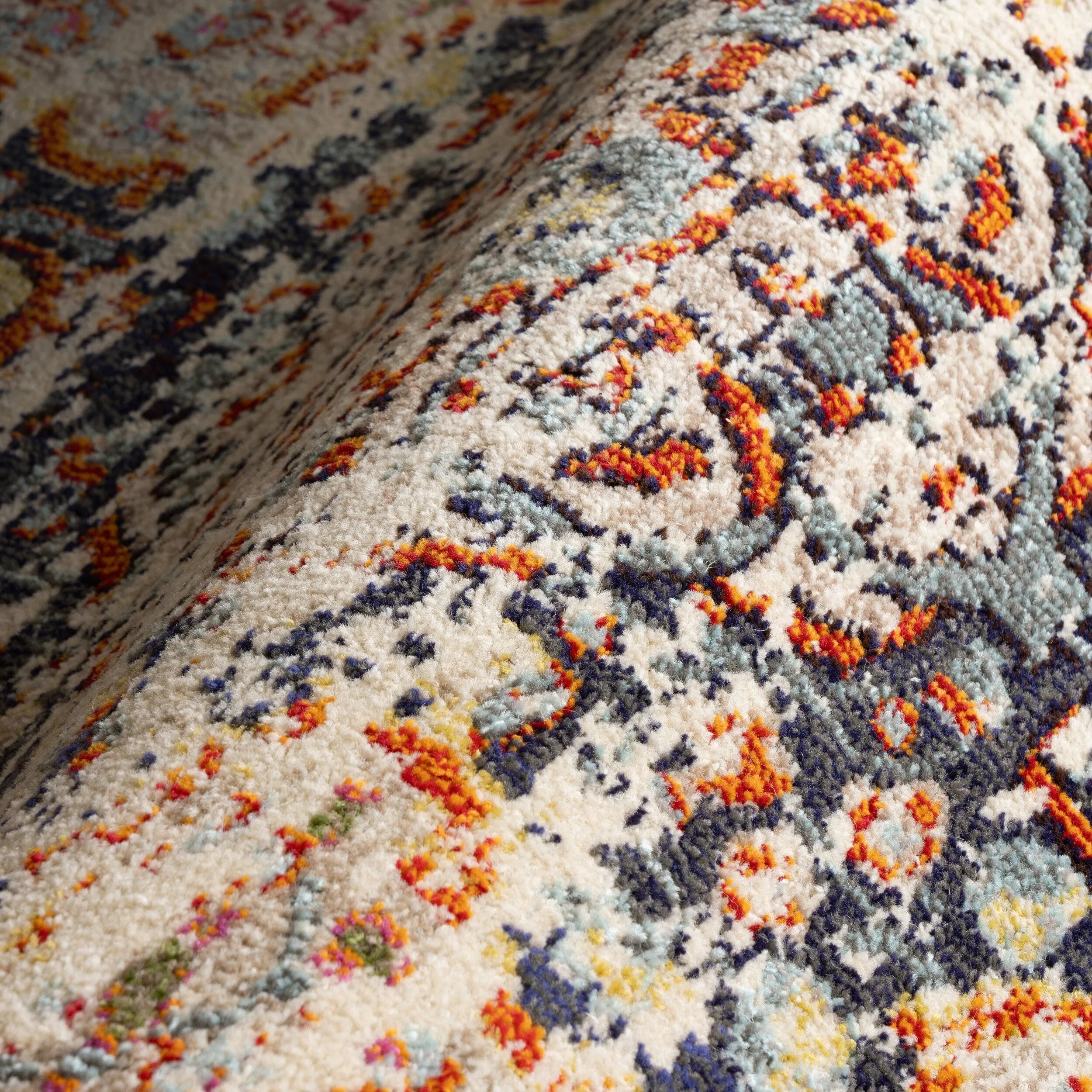 Nuloom Distressed Persian Sarita Area Rug