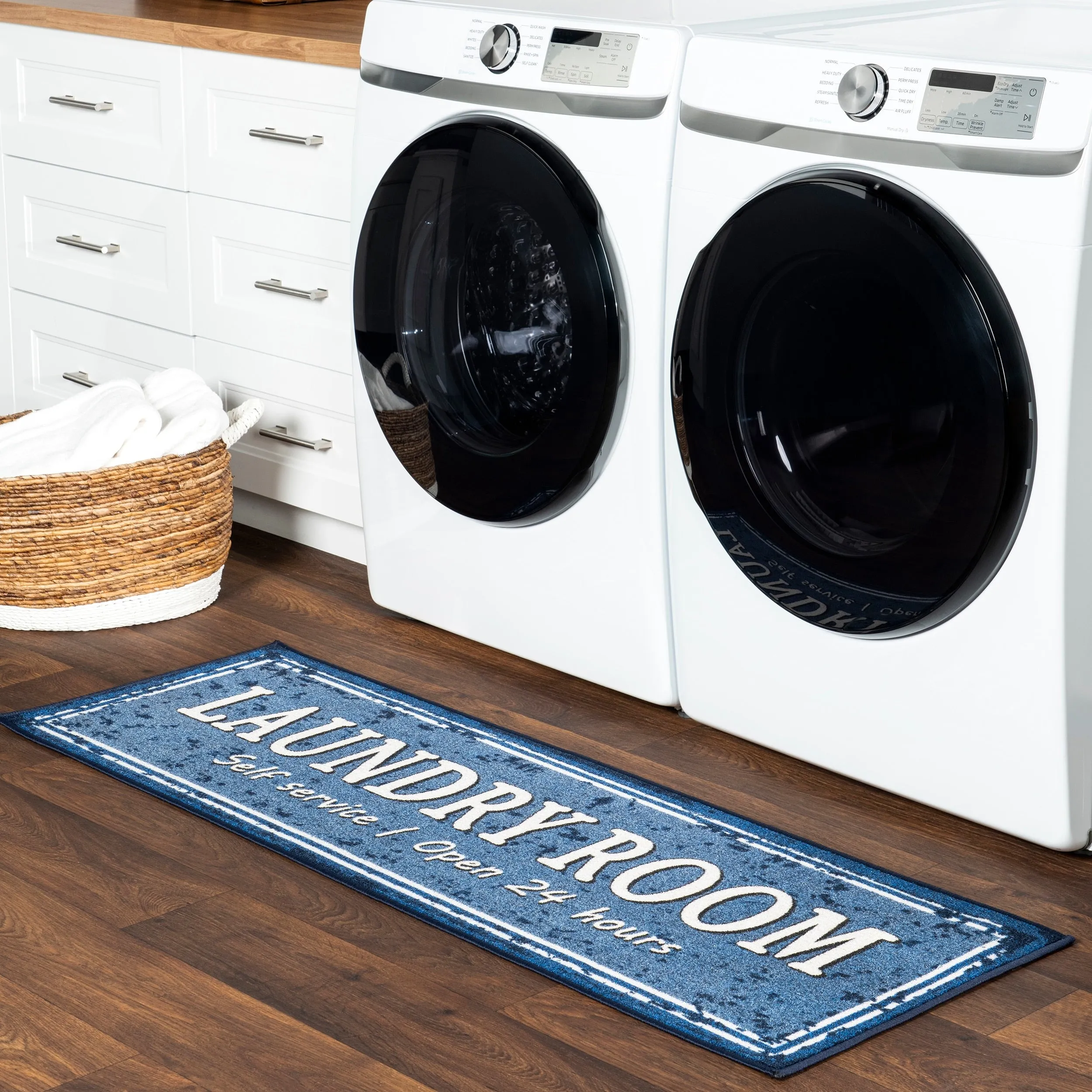 Nuloom Graphic Machine Washable Laundry Mat