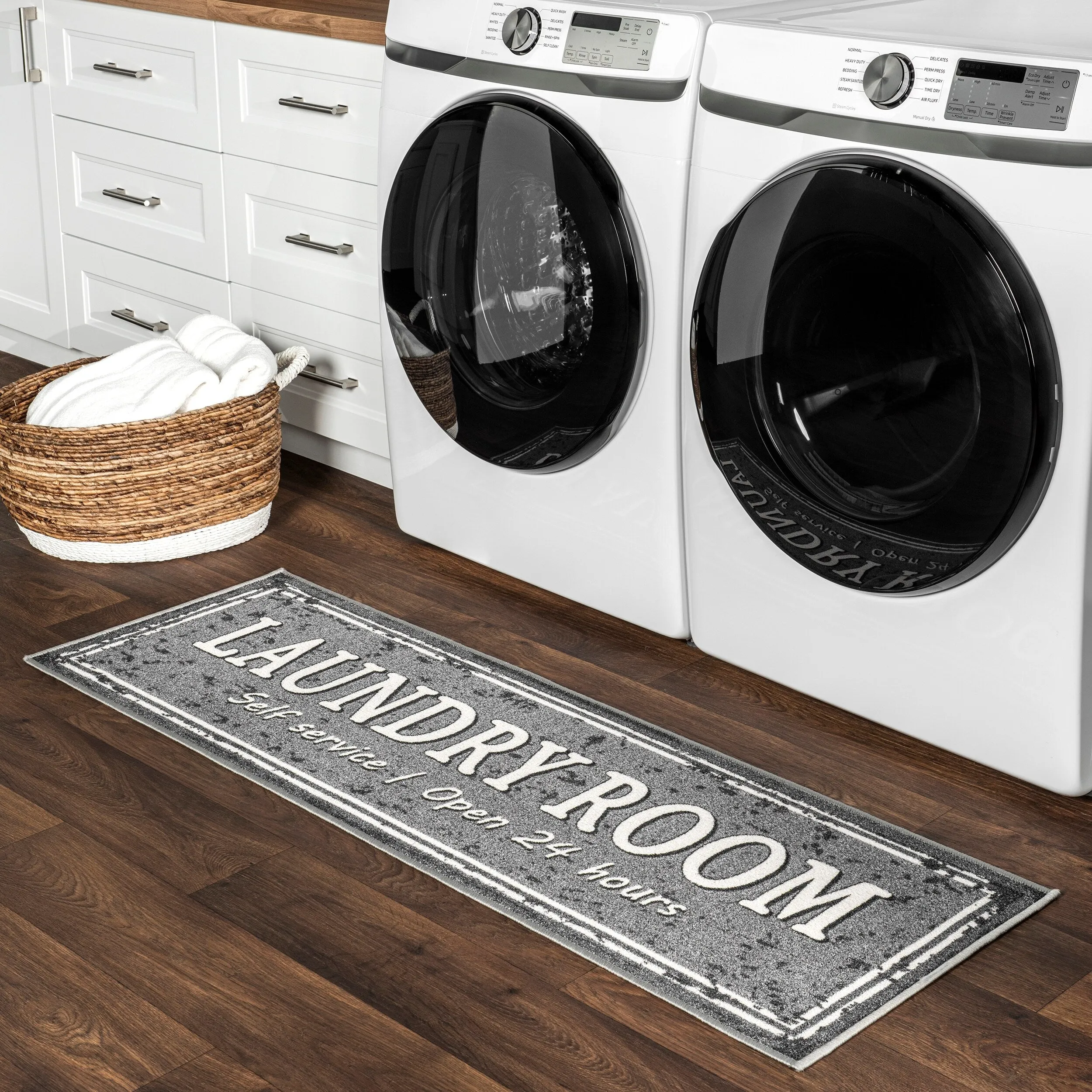 Nuloom Graphic Machine Washable Laundry Mat