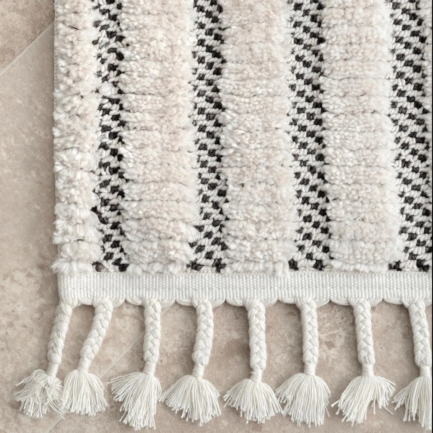 Nuloom Journey Shaggy Checkered Tiles Tassel Area Rug