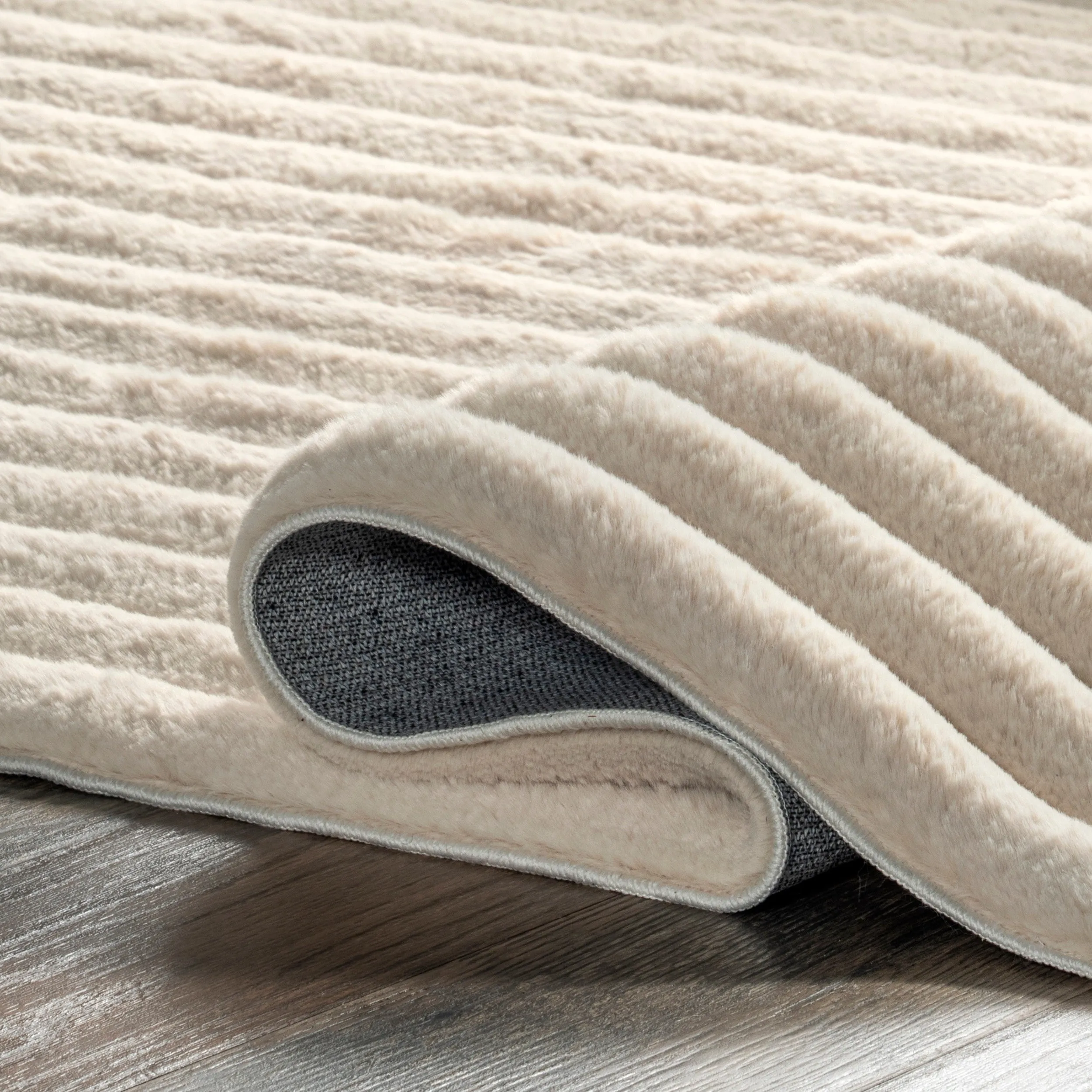 Nuloom Kai SuperiorWash Stripe Faux Rabbit Machine Washable Area Rug