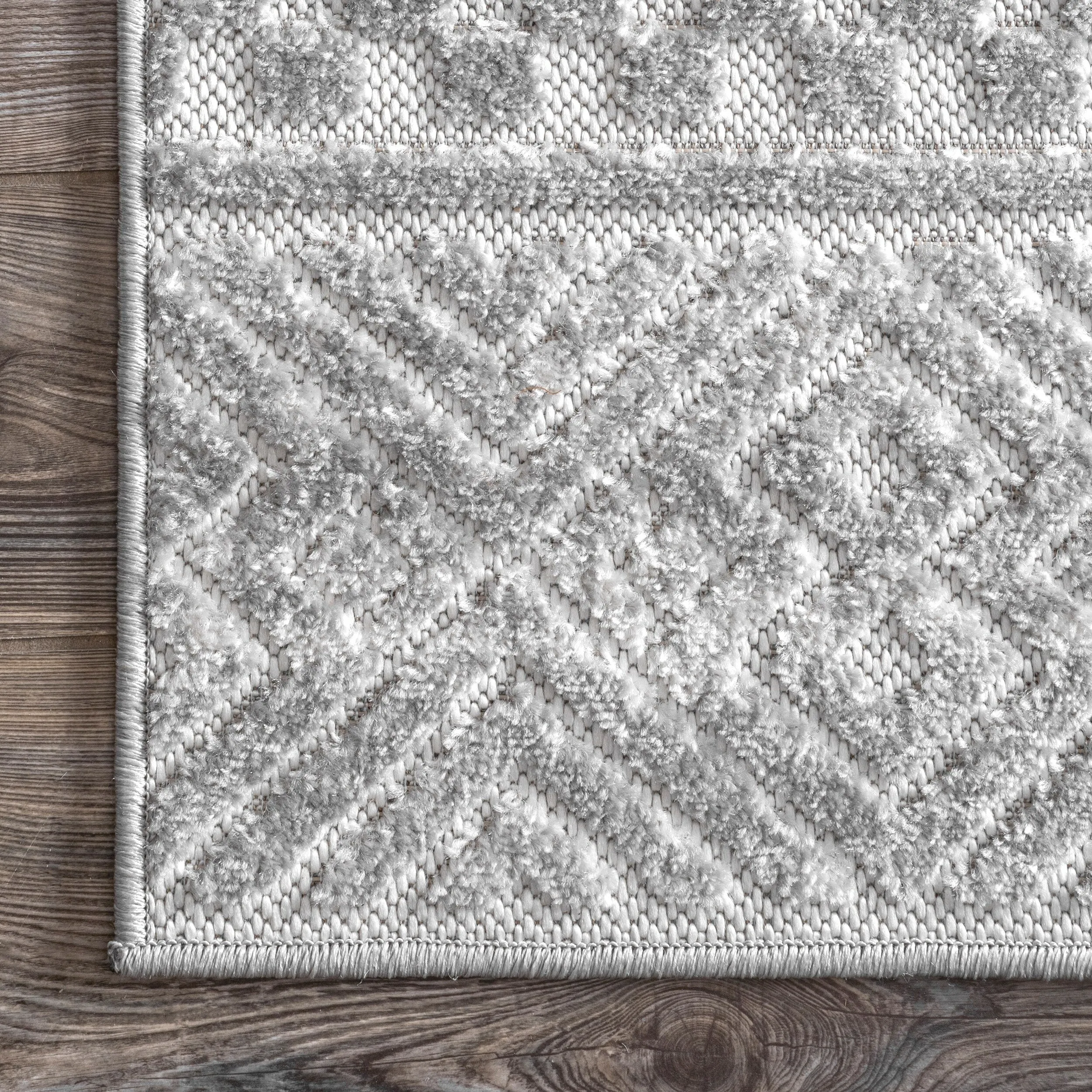 Nuloom Kamryn Textured Tribal Indoor/Outdoor Area Rug