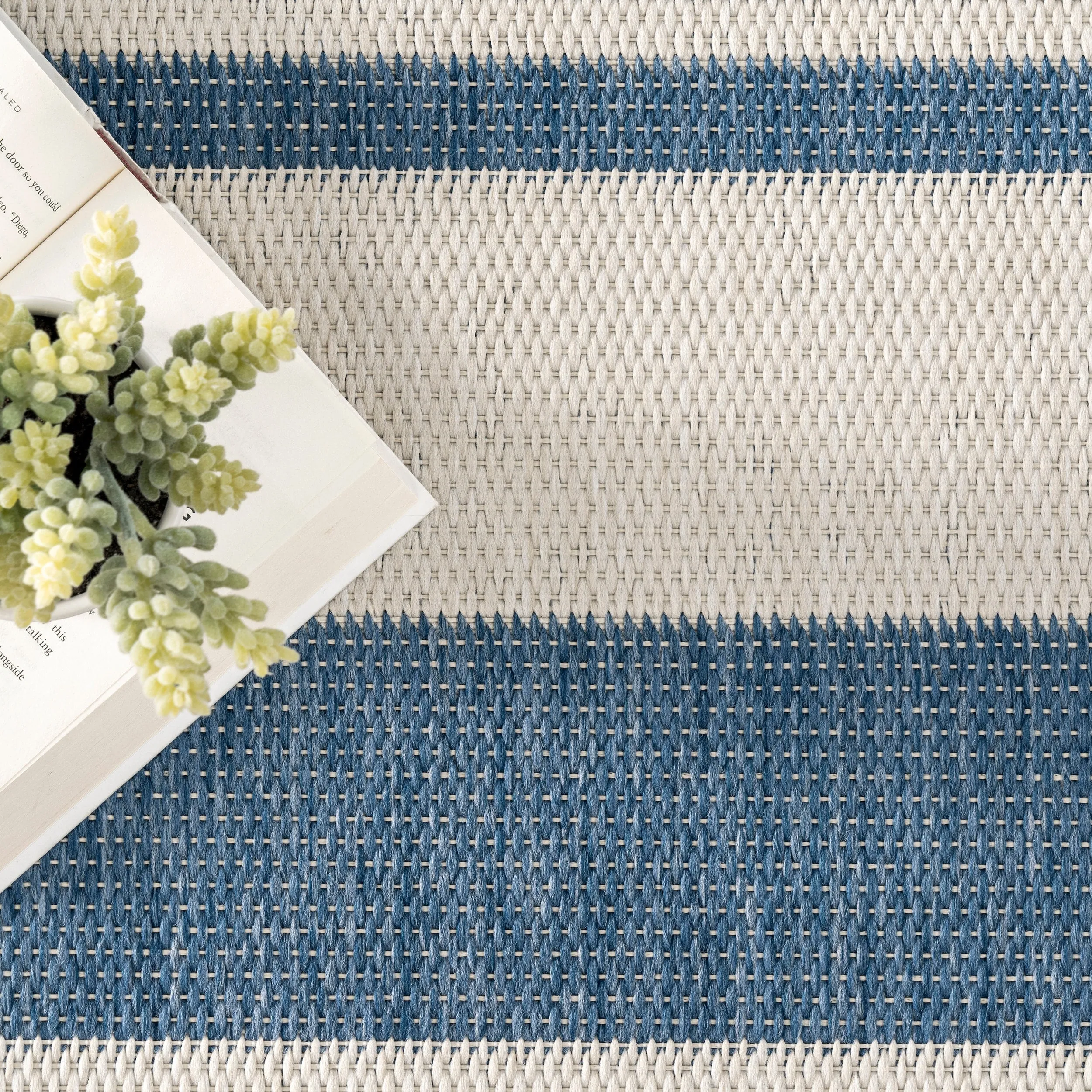 Nuloom Kristen Striped Indoor/Outdoor Area Rug