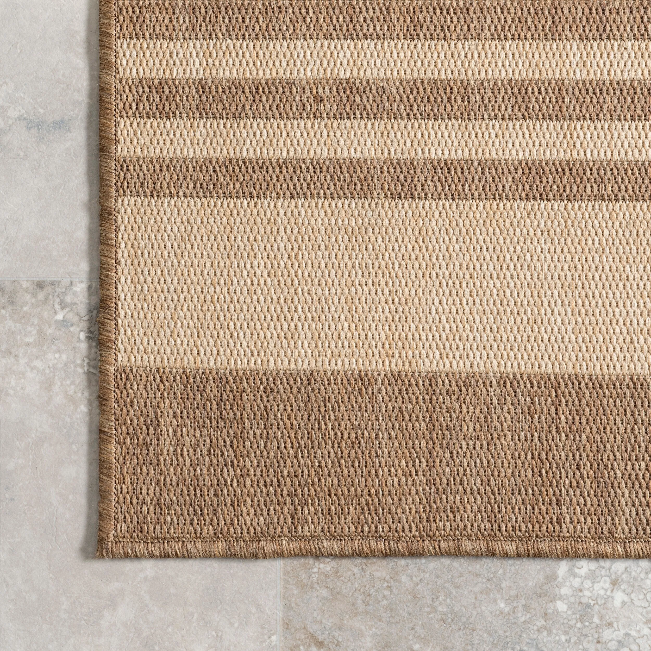 Nuloom Kristen Striped Indoor/Outdoor Area Rug