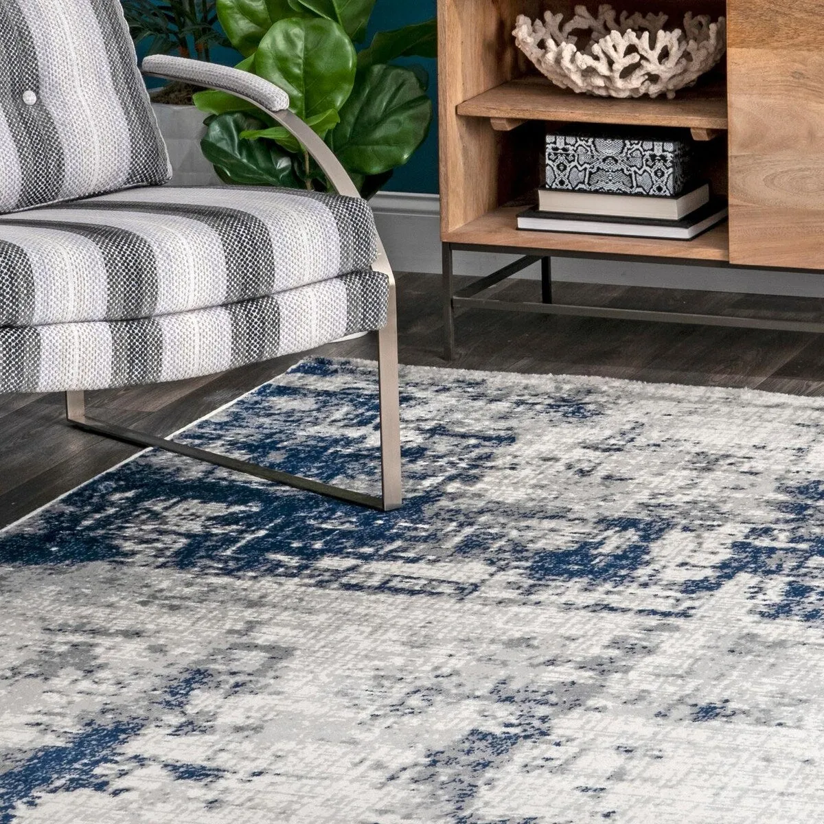 Nuloom Madalynn Abstract Modern Area Rug