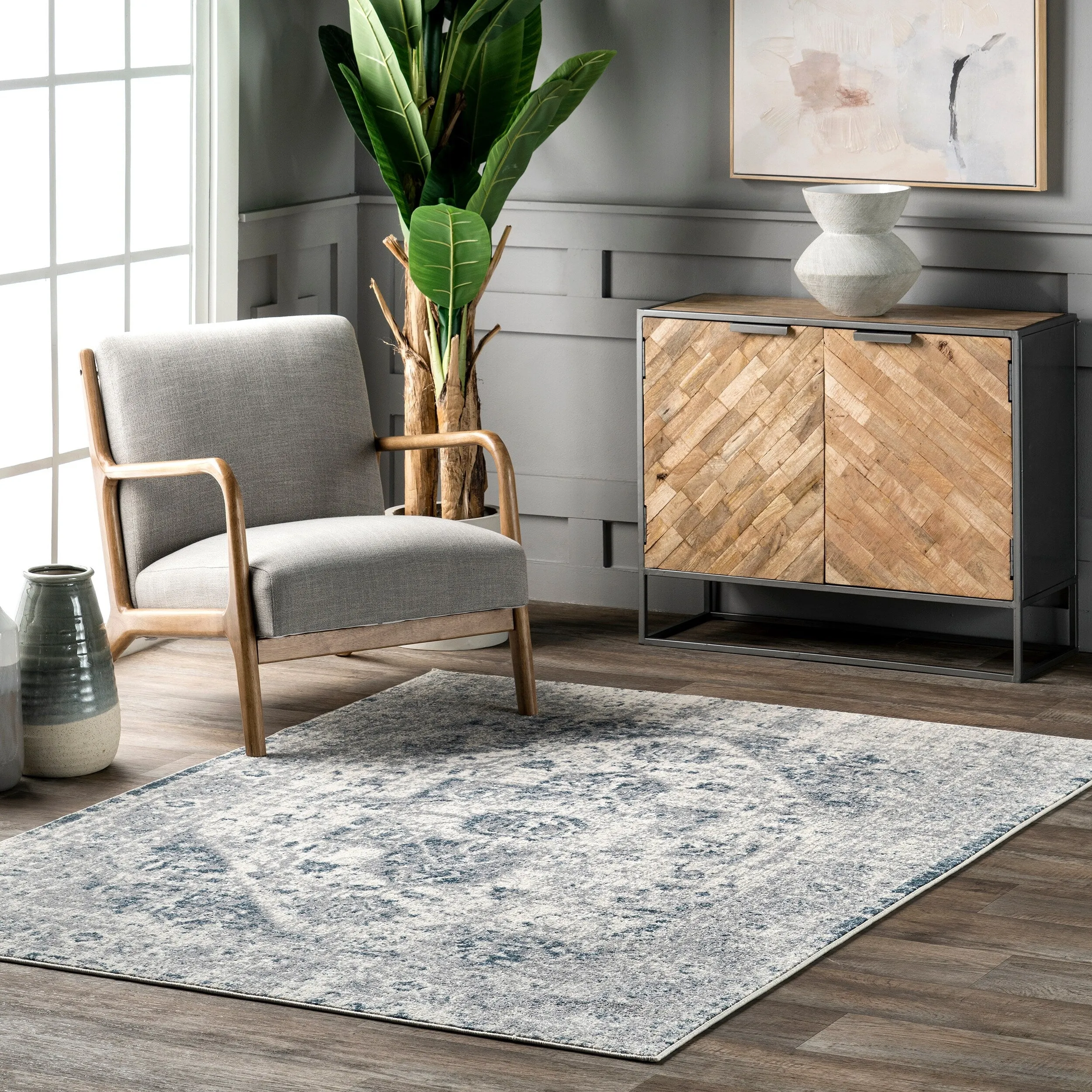 Nuloom Sofia Faded Persian Medallion Area Rug