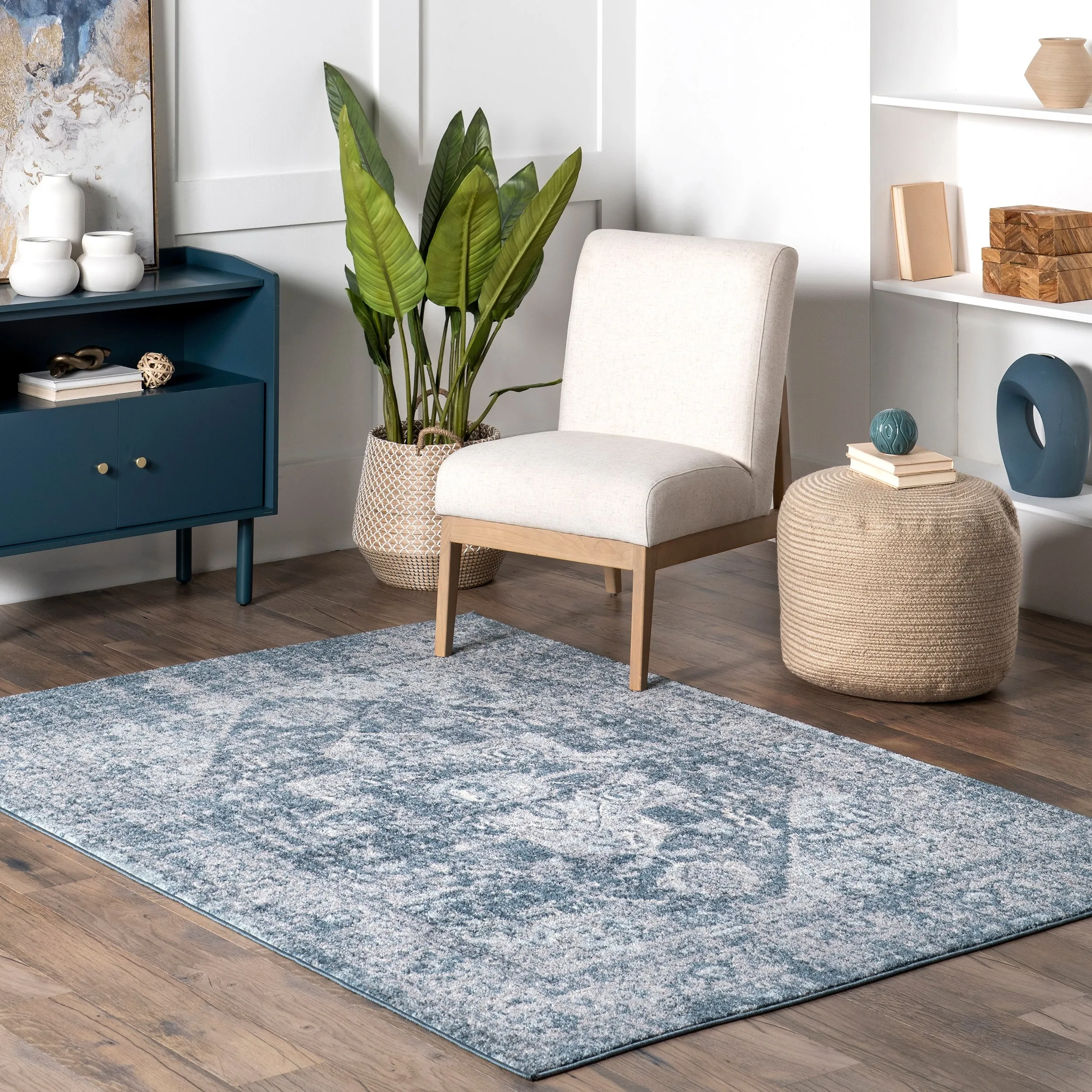 Nuloom Sofia Faded Persian Medallion Area Rug