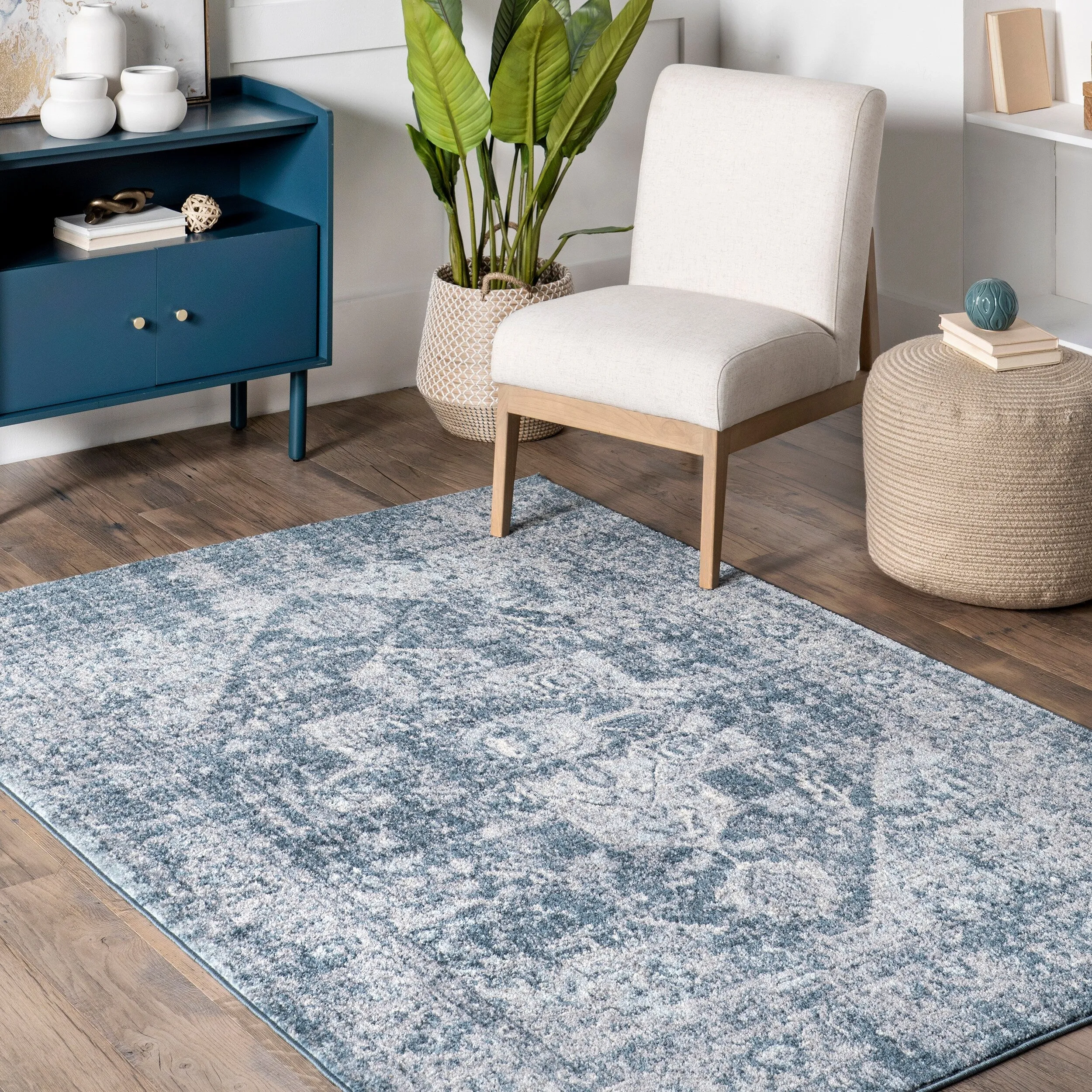 Nuloom Sofia Faded Persian Medallion Area Rug