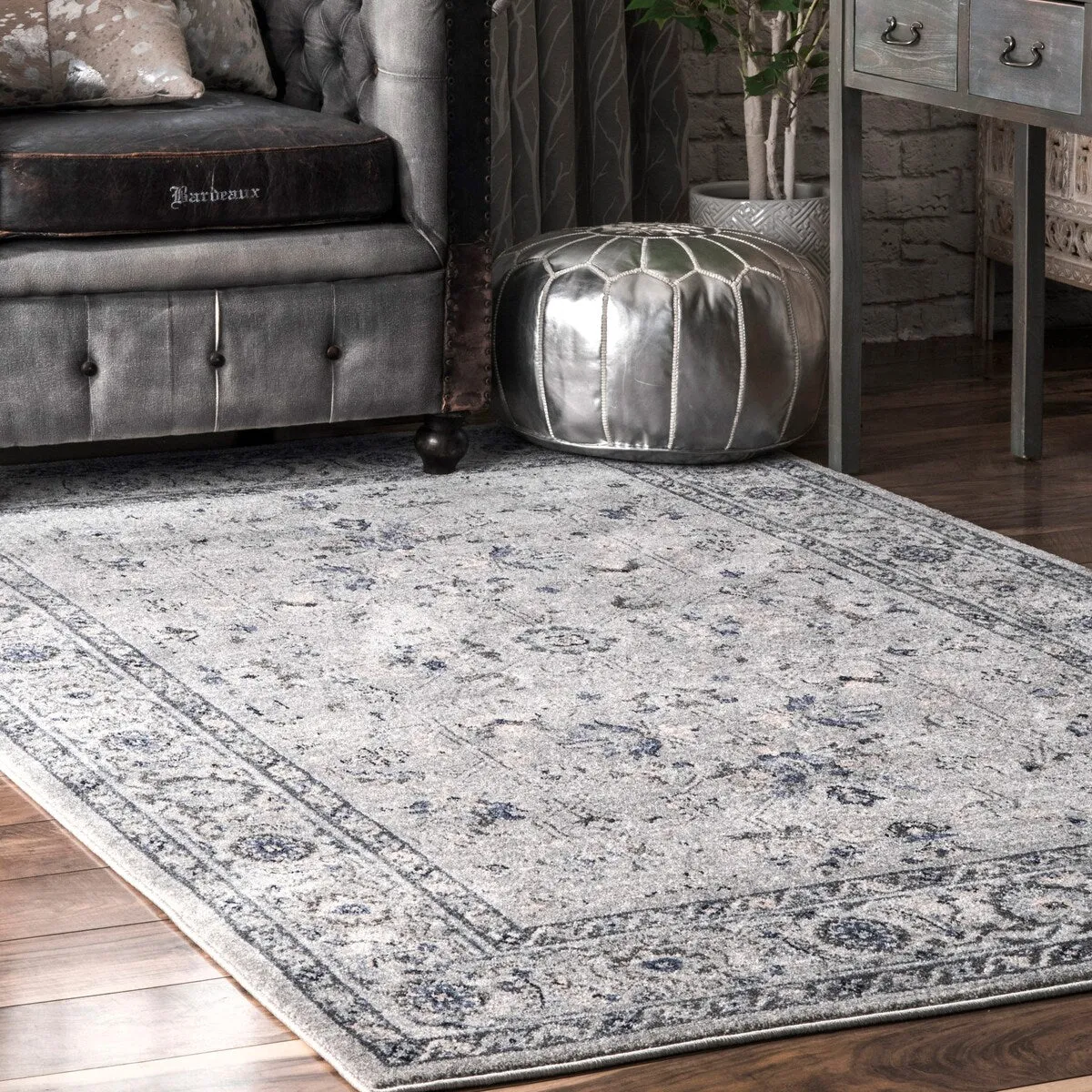 Nuloom Traditional Antique Lavish Versaille Blooming Fantasy Faded Frame Area Rug