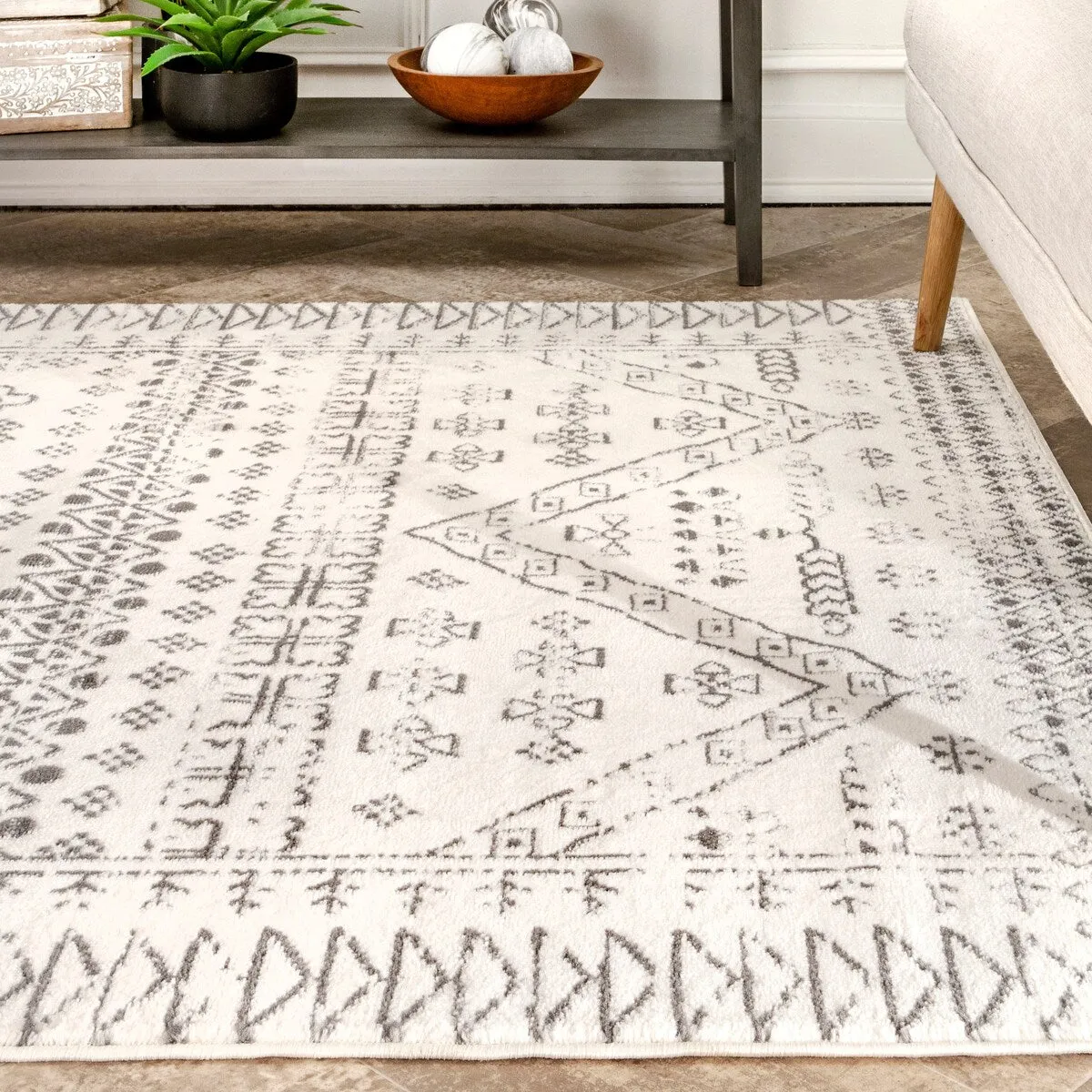 Nuloom Transitional Moroccan Frances Area Rug