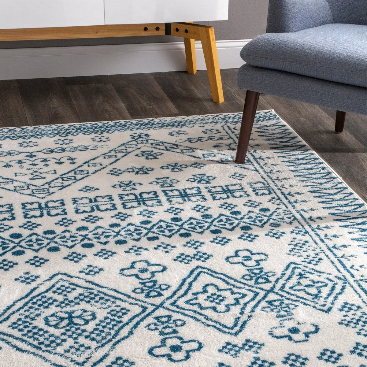 Nuloom Transitional Moroccan Frances Area Rug