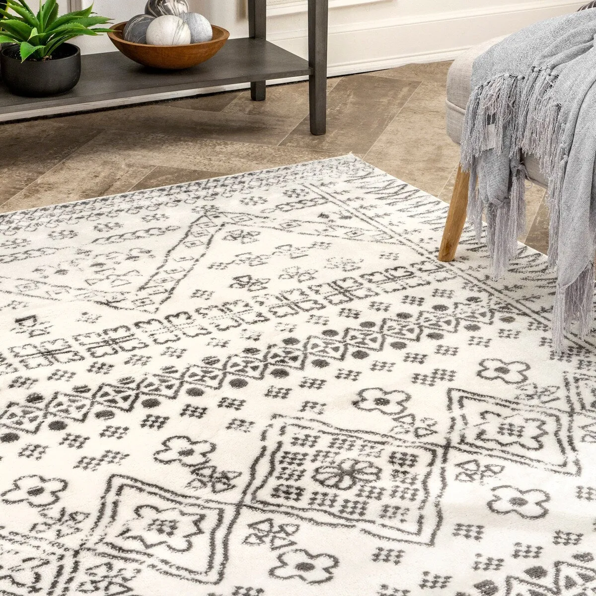 Nuloom Transitional Moroccan Frances Area Rug