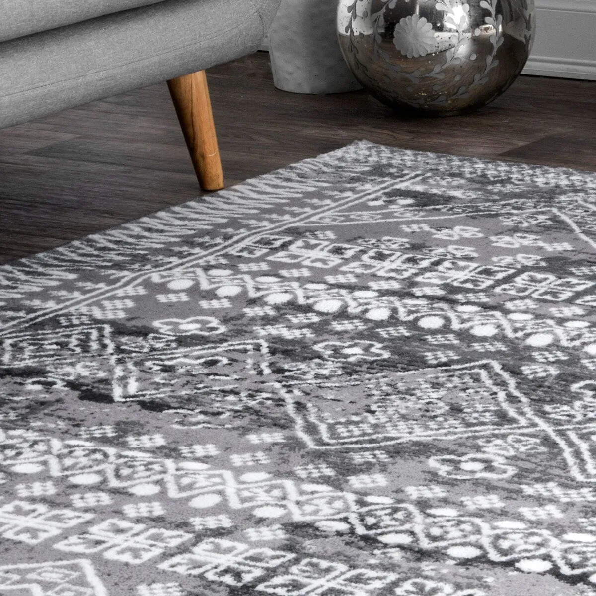 Nuloom Transitional Moroccan Frances Area Rug