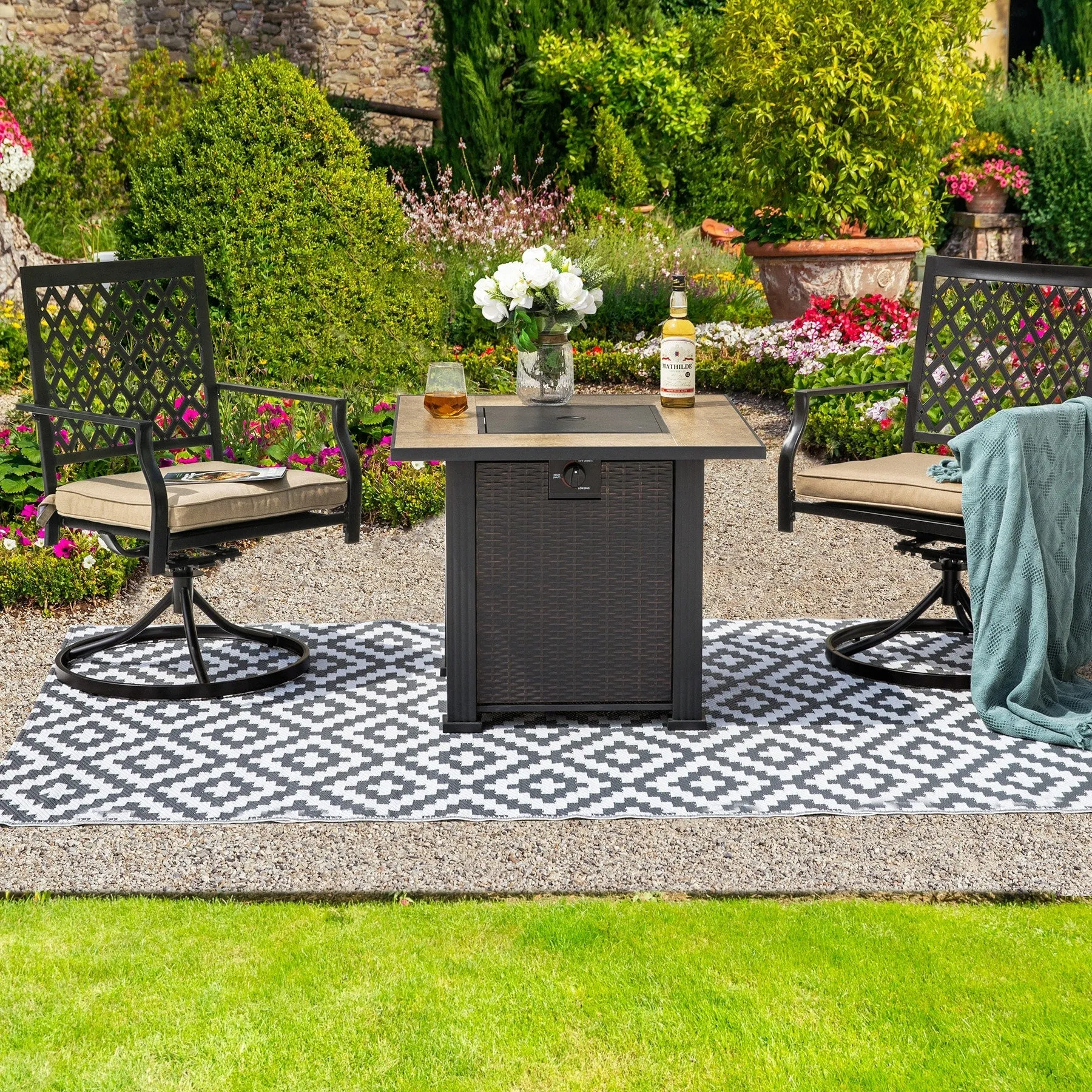 Nuu Garden Outdoor Reversible Rug. Rectangular Foldable Mat. Camping. RV. Gray & White Color