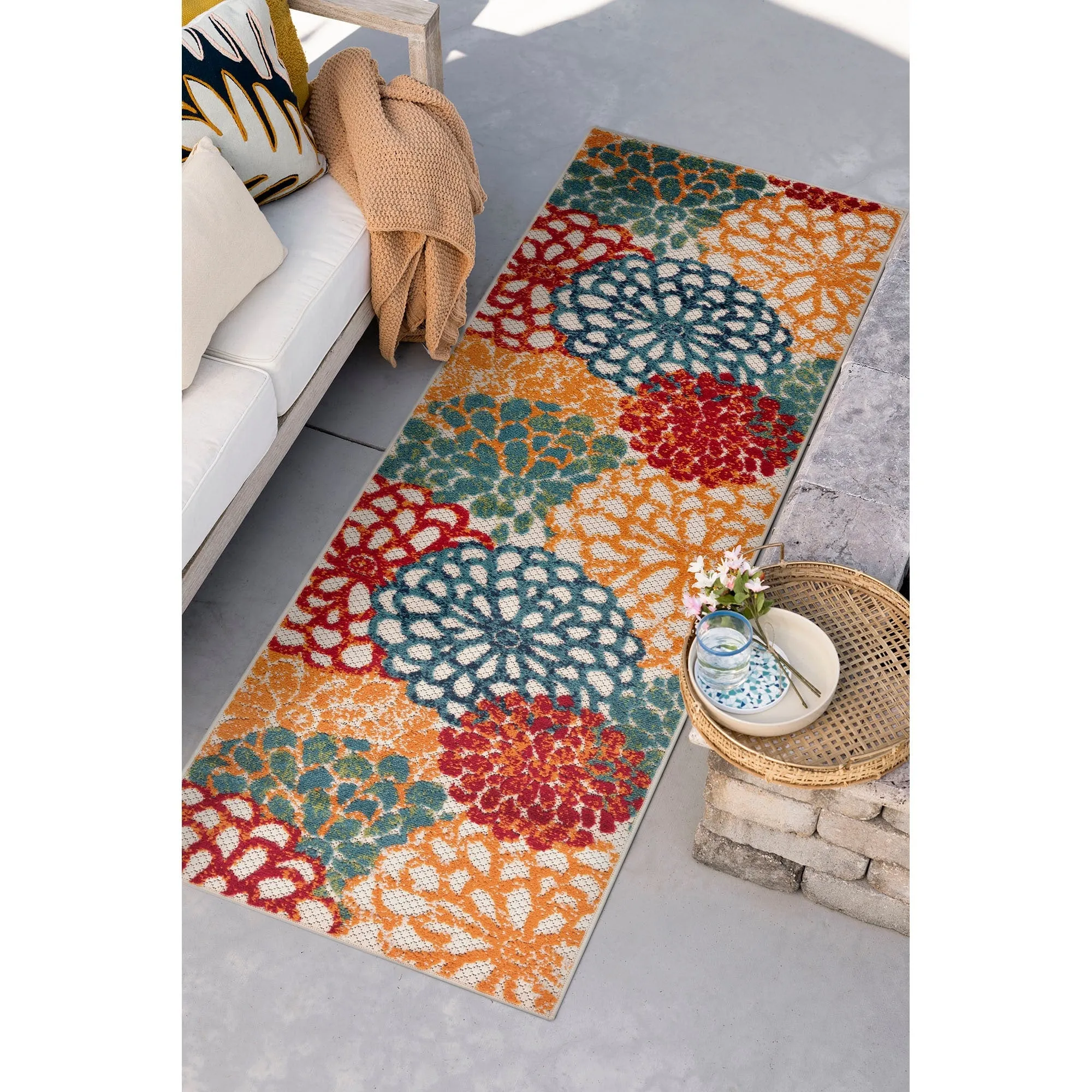 Origin Coastal Floral Indoor/Outdoor Area Rug