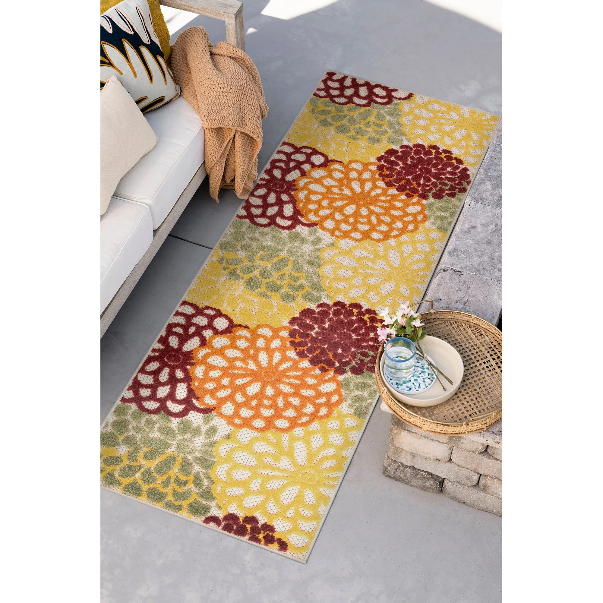 Origin Coastal Floral Indoor/Outdoor Area Rug