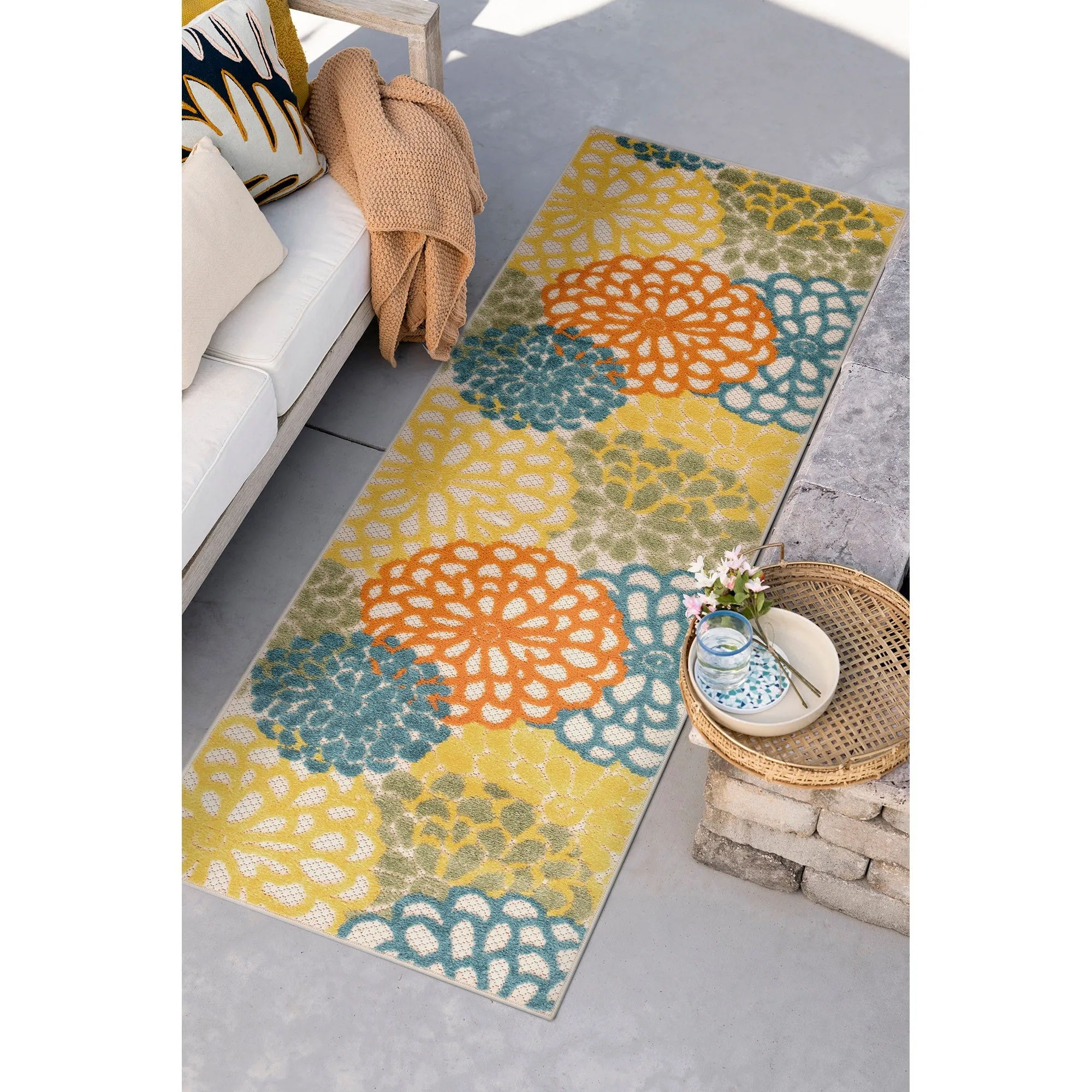 Origin Coastal Floral Indoor/Outdoor Area Rug