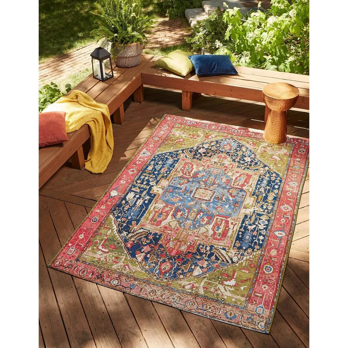 Outdoor Nirie Collection Area Rug