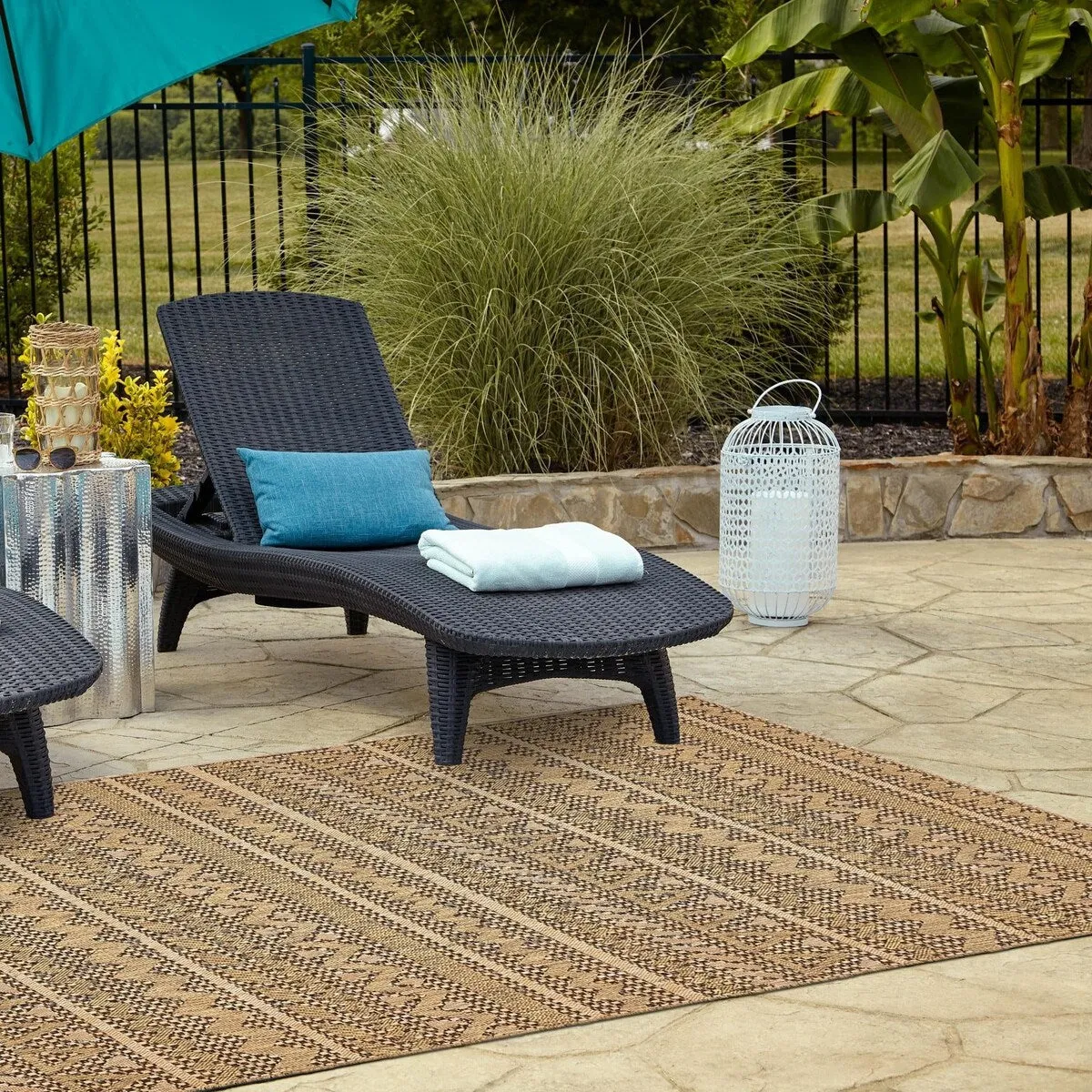 Outdoor Ucul Collection Area Rug
