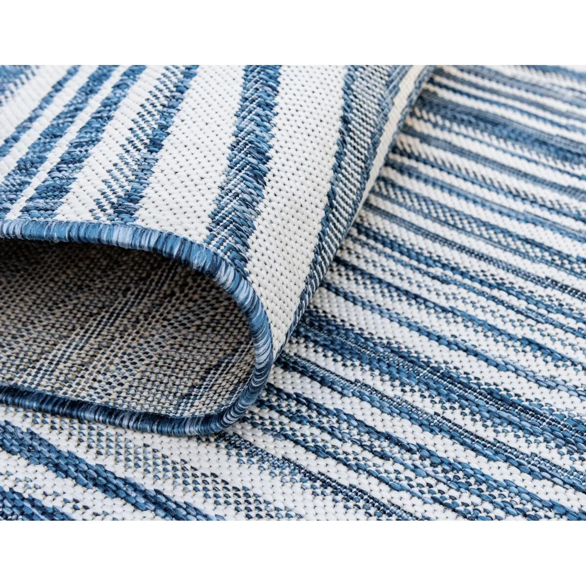 Outdoor Ucul Collection Area Rug