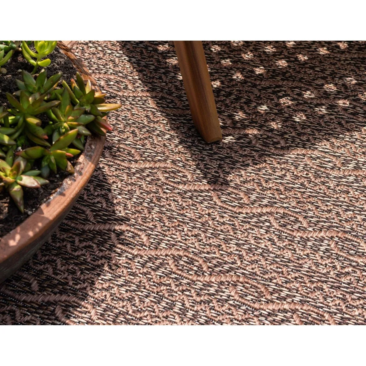 Outdoor Ucul Collection Area Rug
