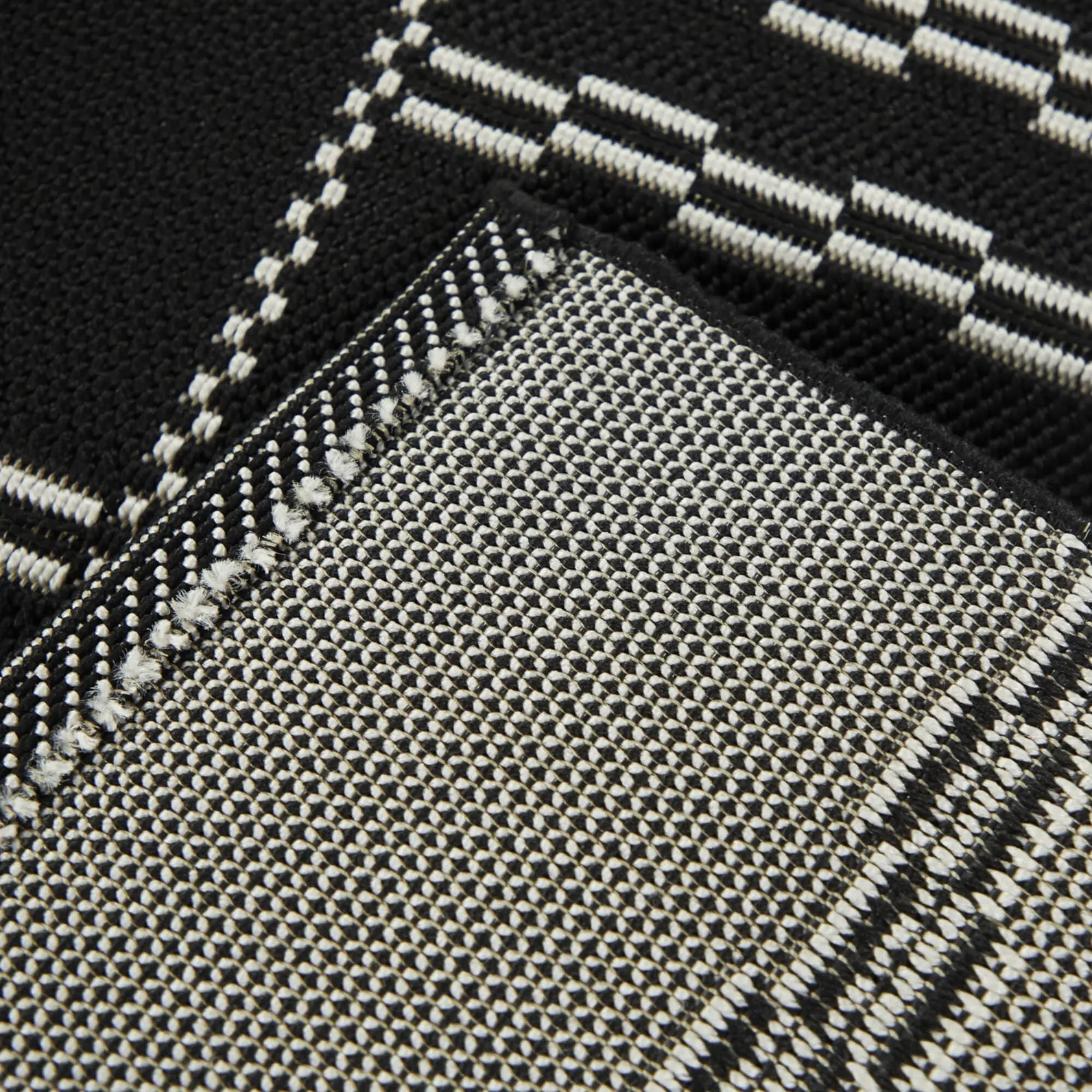 Renvall Stripe Indoor/Outdoor Area Rug
