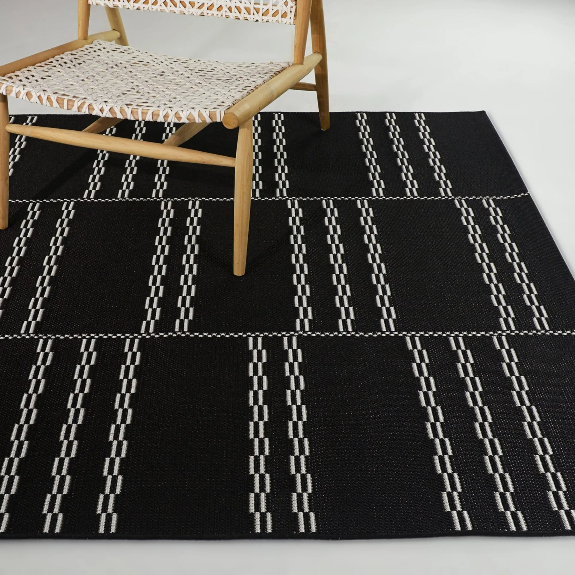 Renvall Stripe Indoor/Outdoor Area Rug