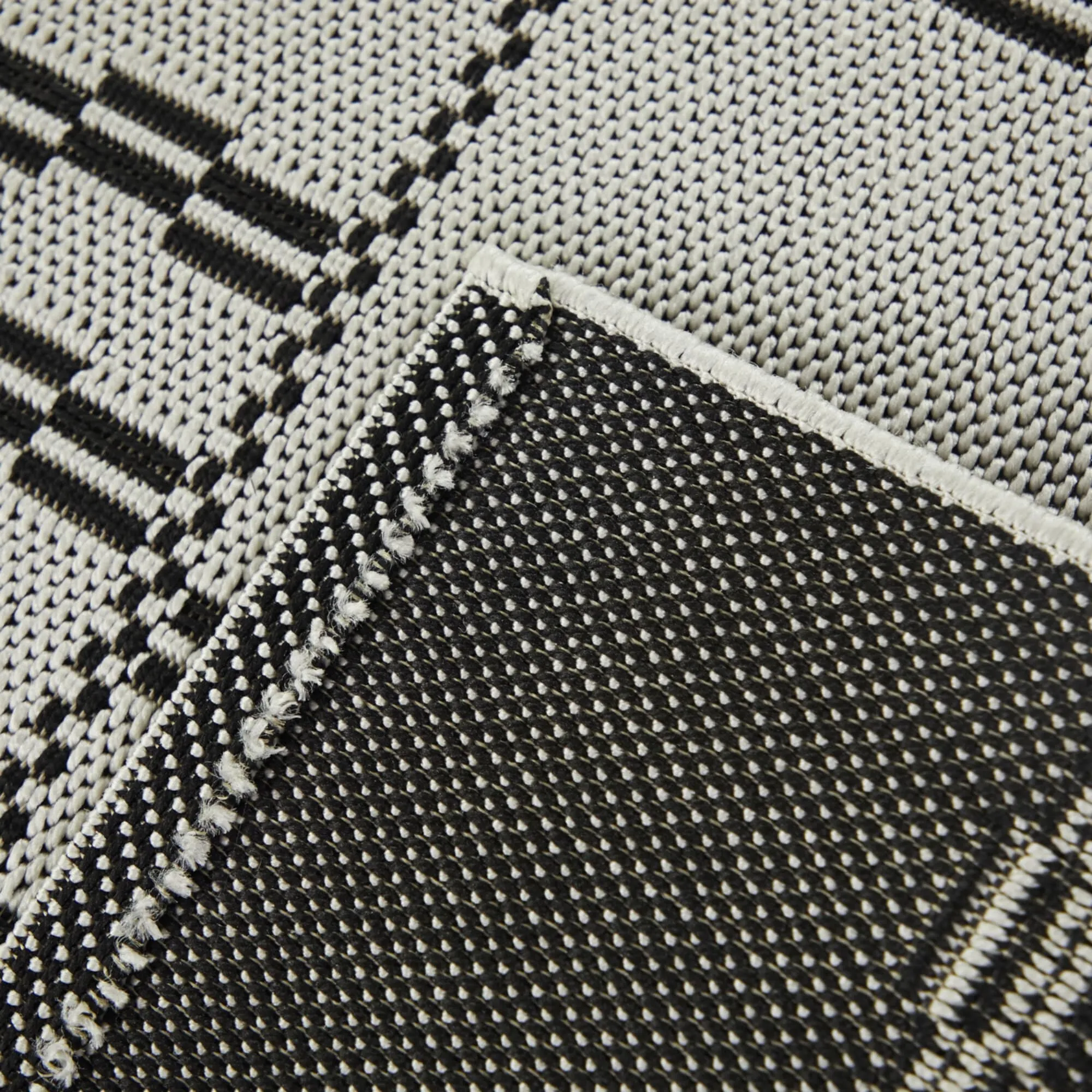 Renvall Stripe Indoor/Outdoor Area Rug
