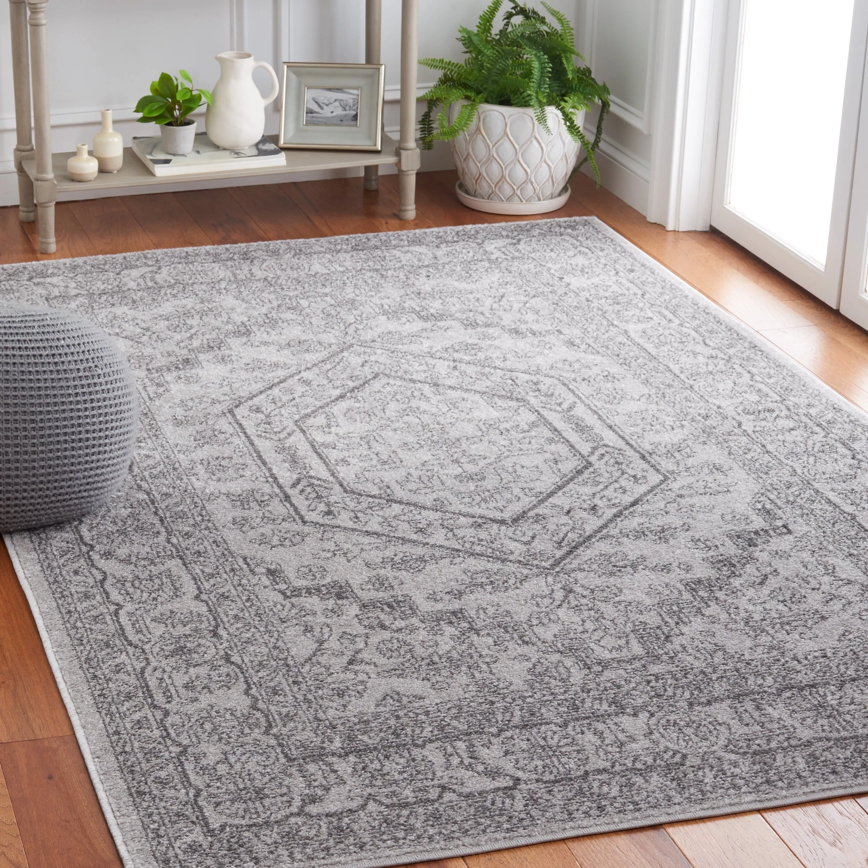 SAFAVIEH Adirondack Sian Rustic Oriental Medallion Rug