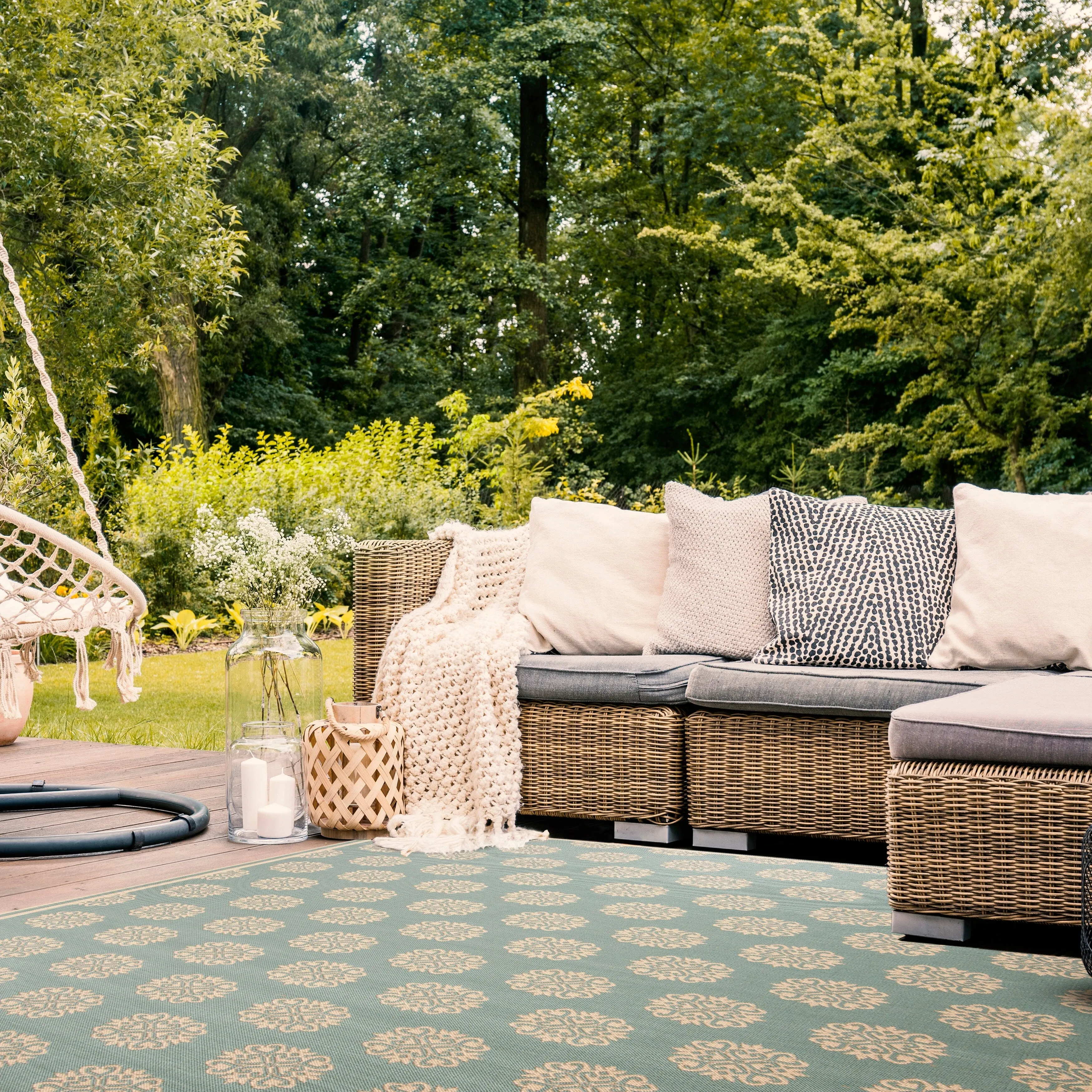 SAFAVIEH Beach House Indoor/ Outdoor Waterproof Patio Backyard Rug