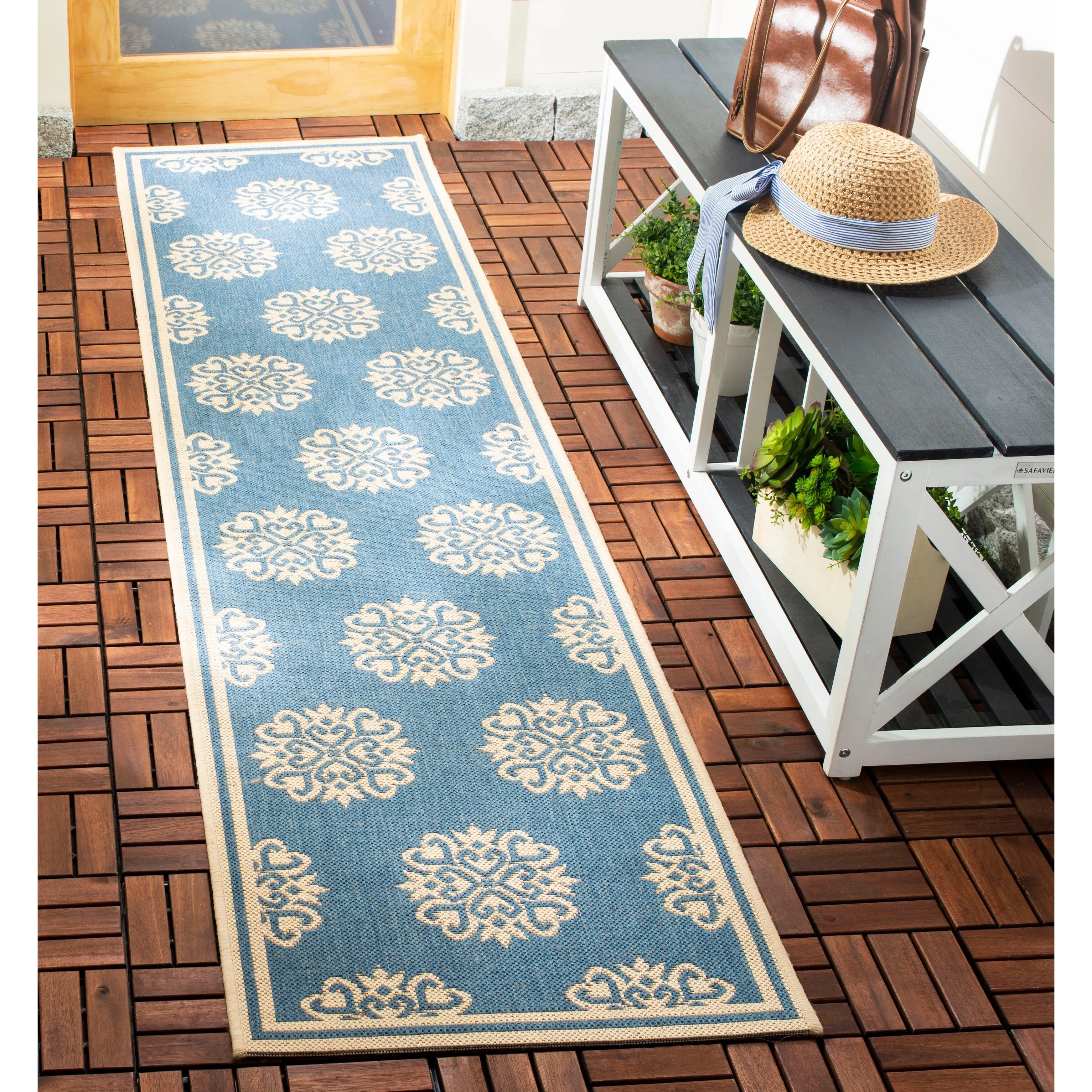 SAFAVIEH Beach House Indoor/ Outdoor Waterproof Patio Backyard Rug