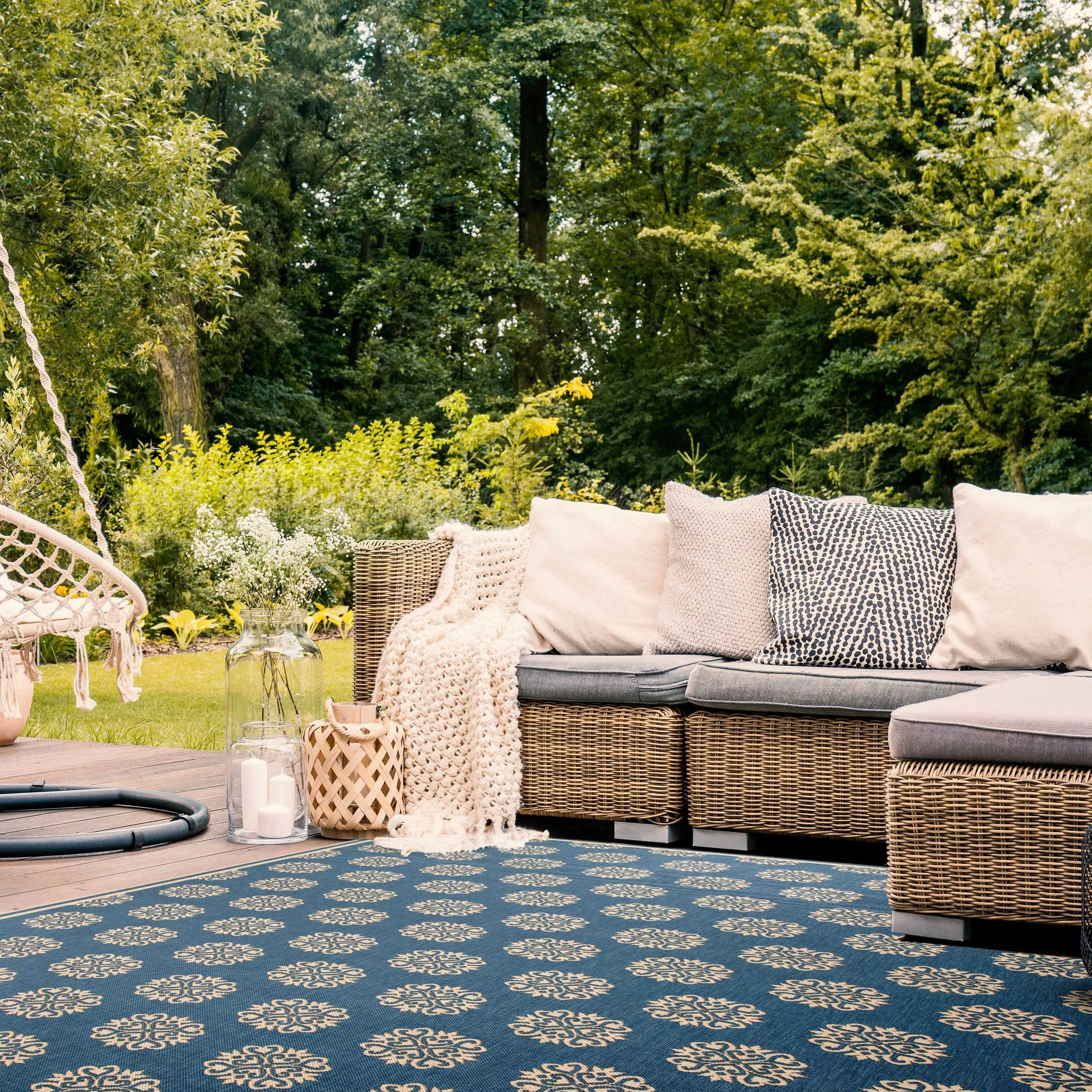 SAFAVIEH Beach House Indoor/ Outdoor Waterproof Patio Backyard Rug