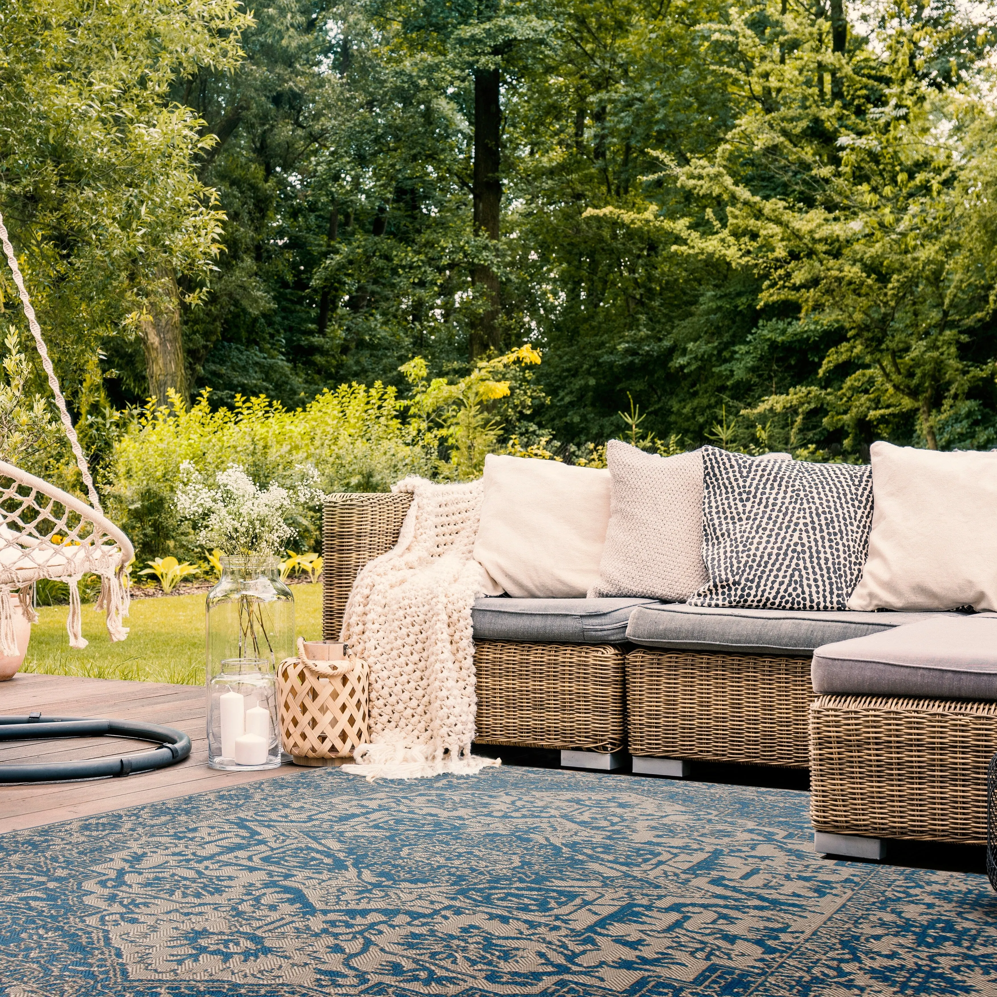SAFAVIEH Beach House Pouline Indoor/ Outdoor Waterproof Patio Backyard Rug