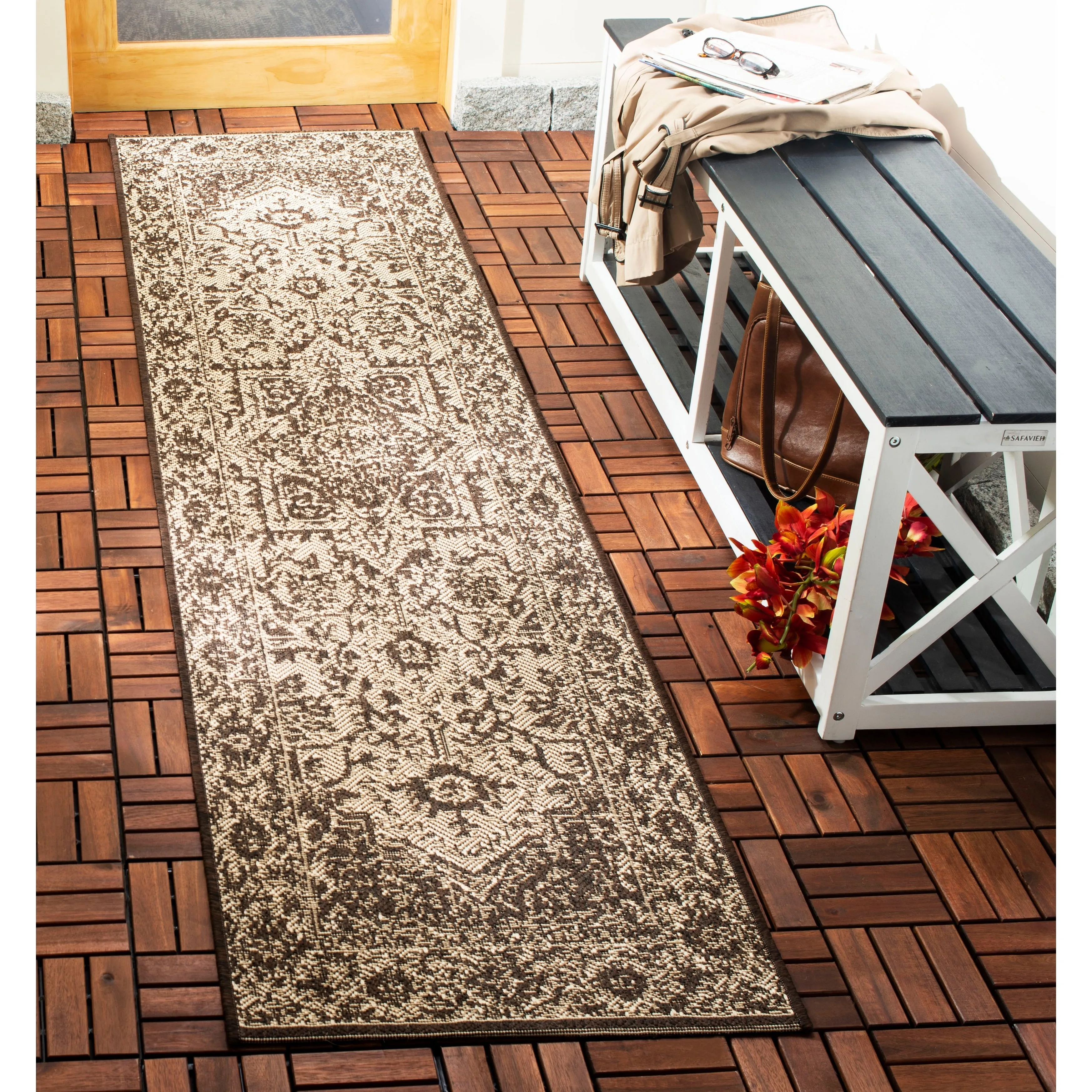 SAFAVIEH Beach House Pouline Indoor/ Outdoor Waterproof Patio Backyard Rug