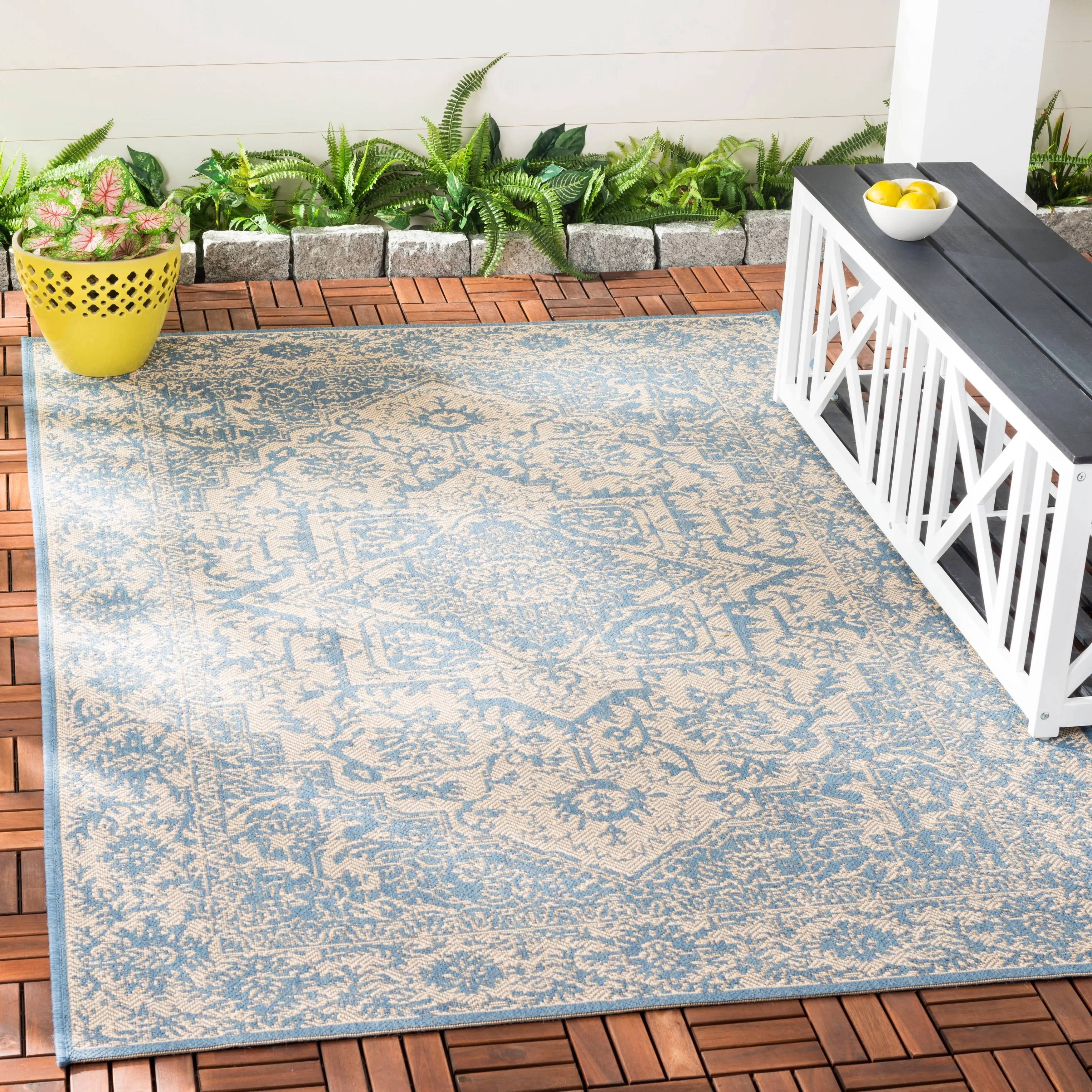 SAFAVIEH Beach House Pouline Indoor/ Outdoor Waterproof Patio Backyard Rug