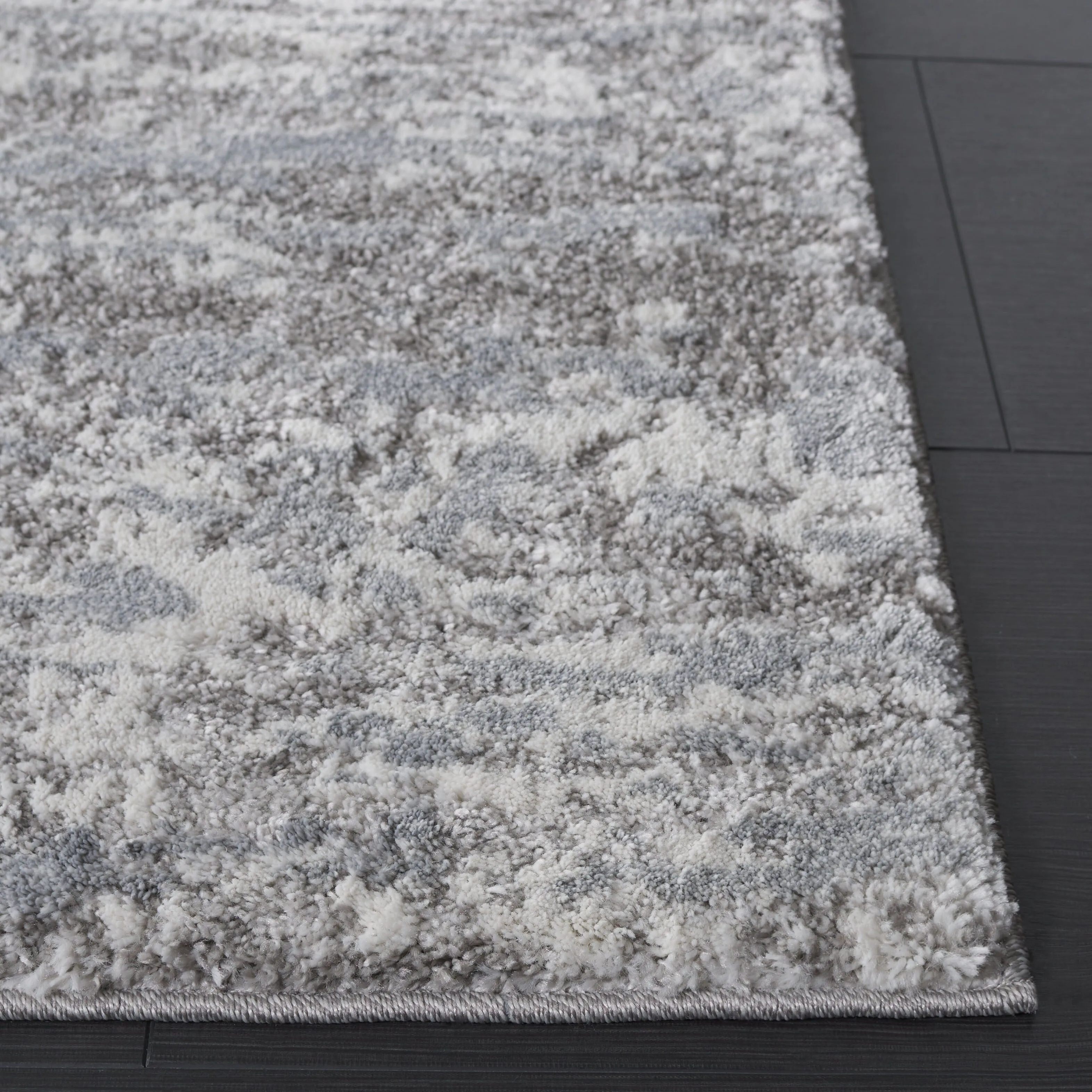 SAFAVIEH Century Chita Modern Abstract Rug