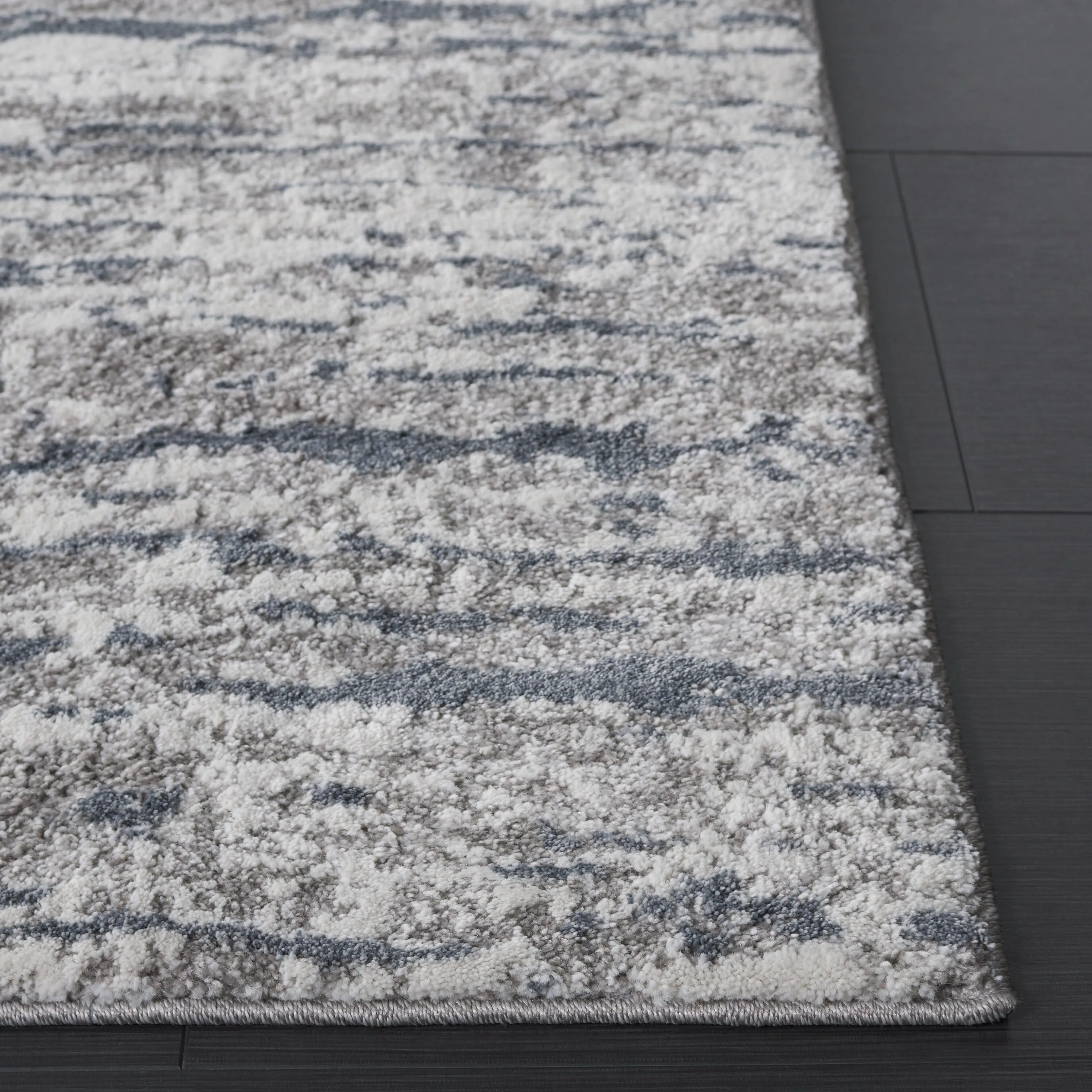 SAFAVIEH Century Chita Modern Abstract Rug