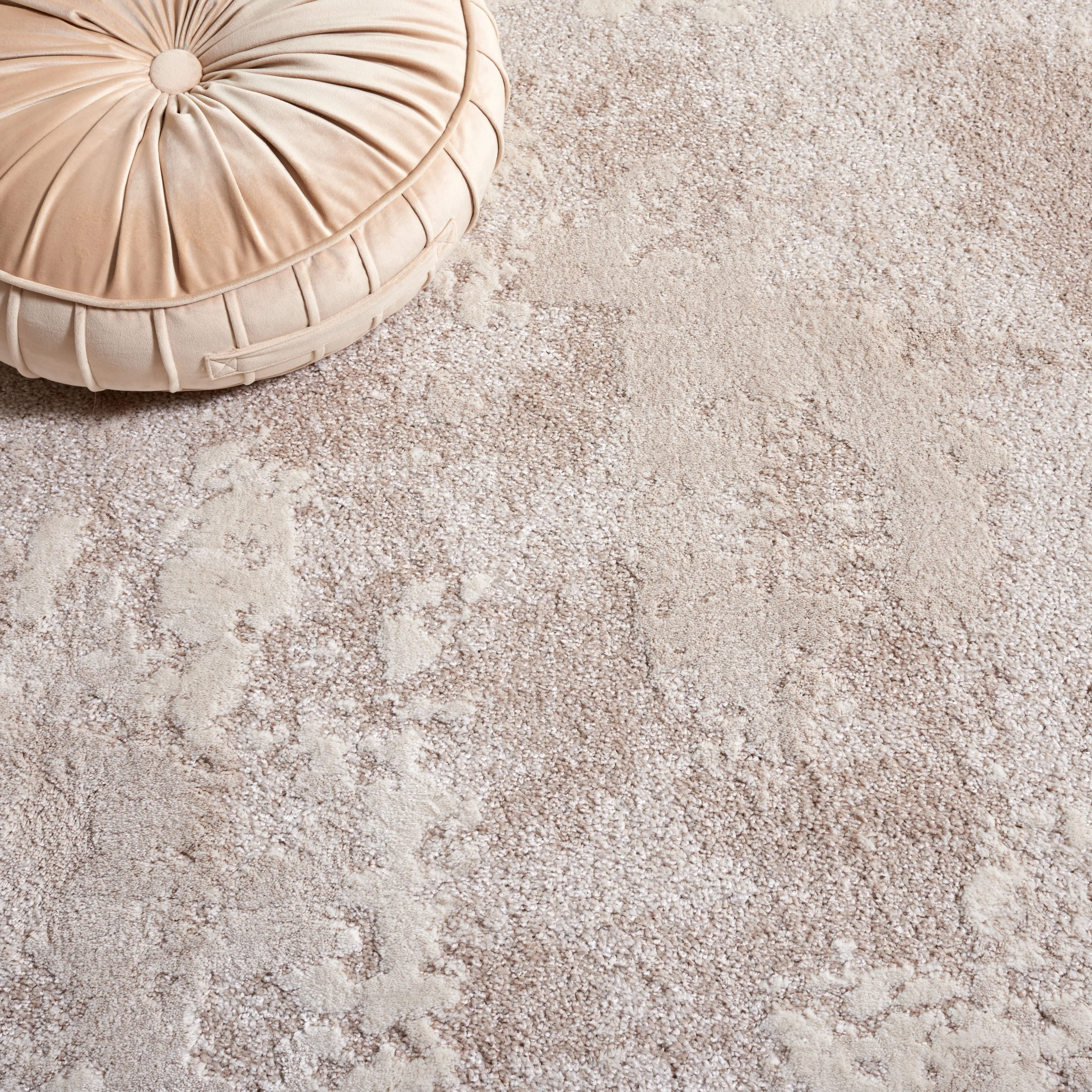 SAFAVIEH Century Dagnija Modern Abstract Rug
