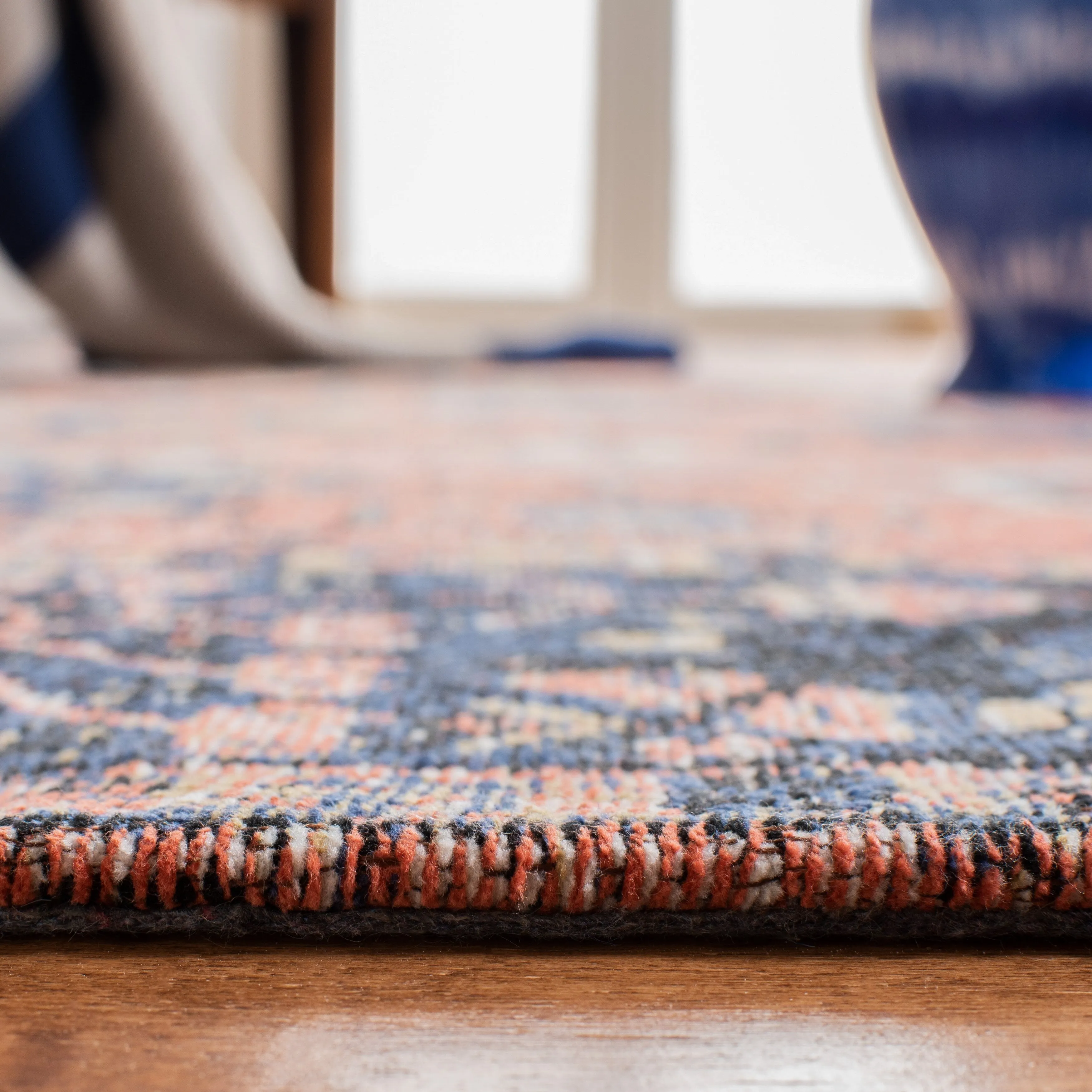 SAFAVIEH Classic Vintage Boho Menucha Oriental Cotton Rug