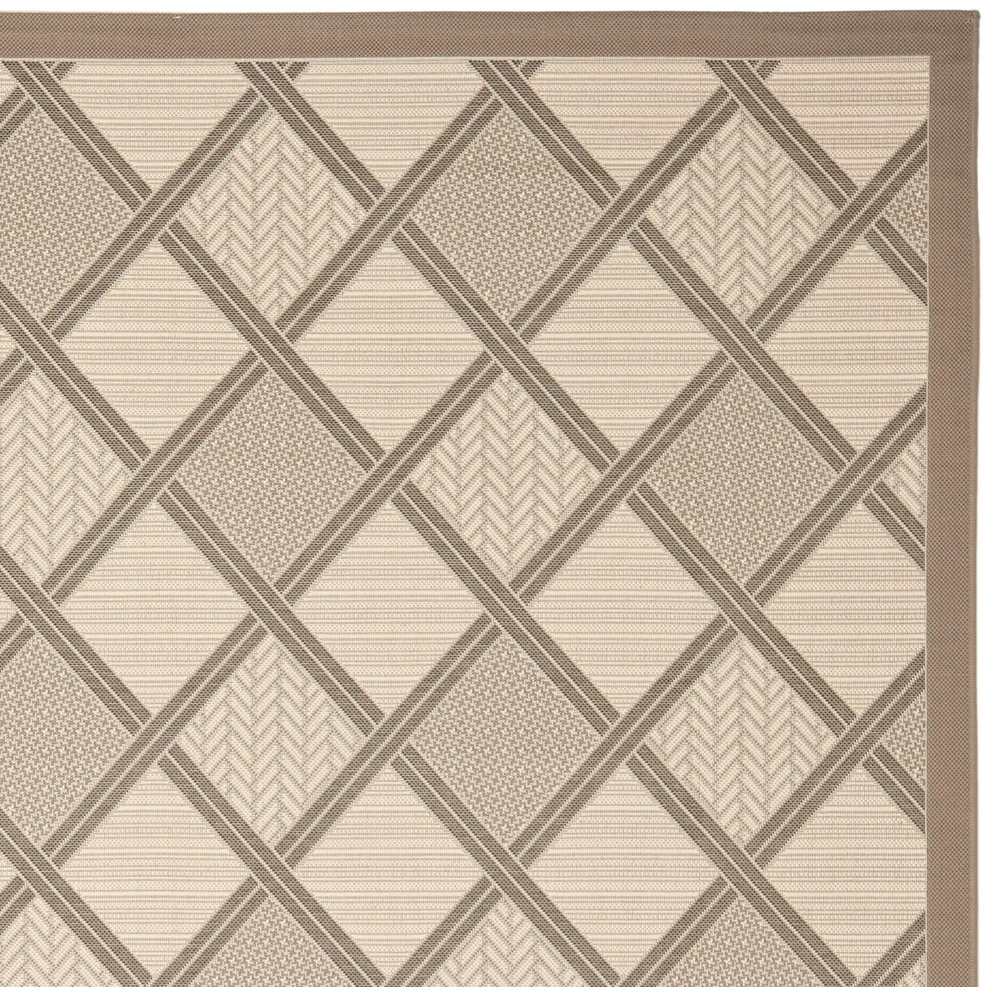 SAFAVIEH Courtyard Darlyne Indoor/ Outdoor Waterproof Patio Backyard Rug