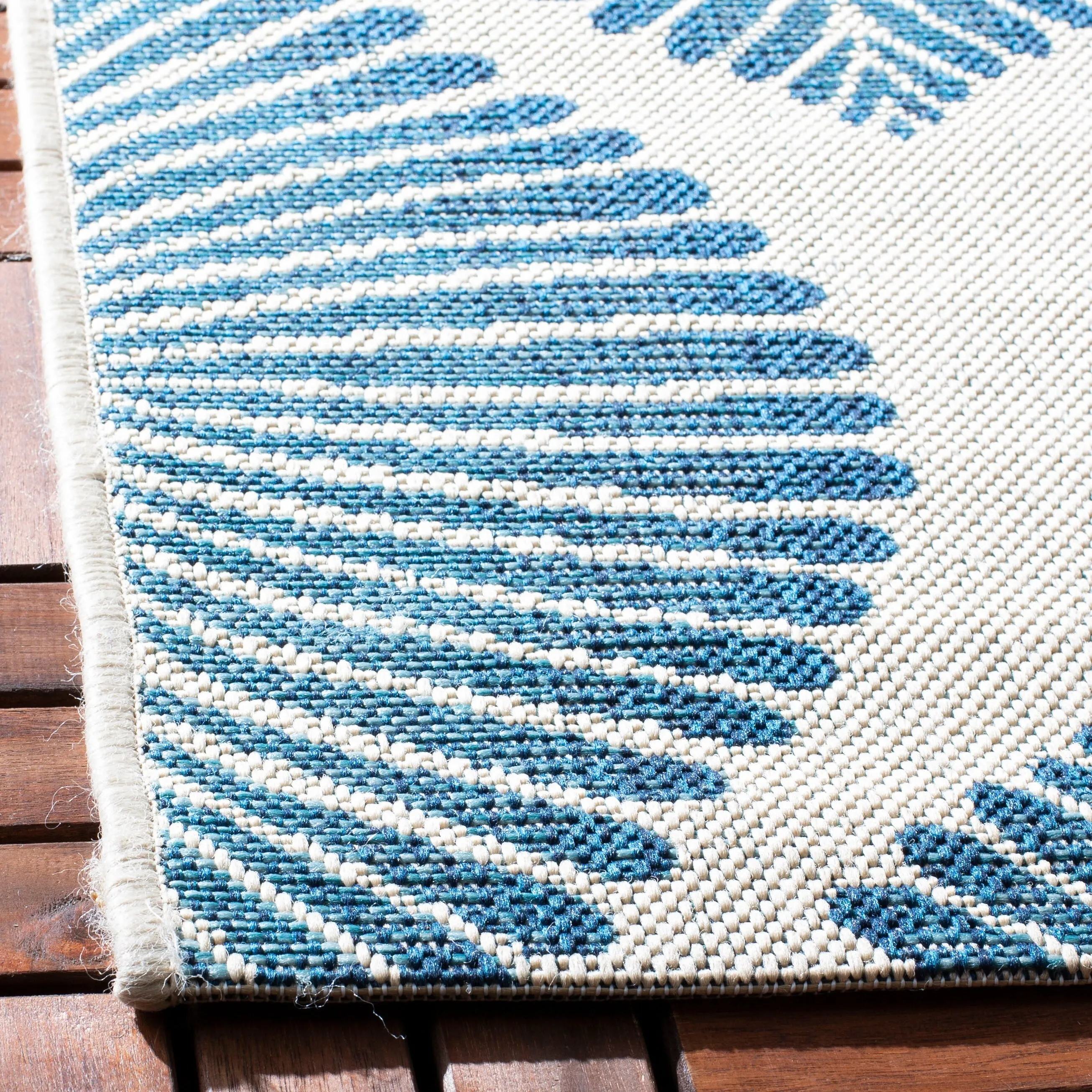SAFAVIEH Courtyard Rasita Indoor/ Outdoor Waterproof Patio Backyard Rug