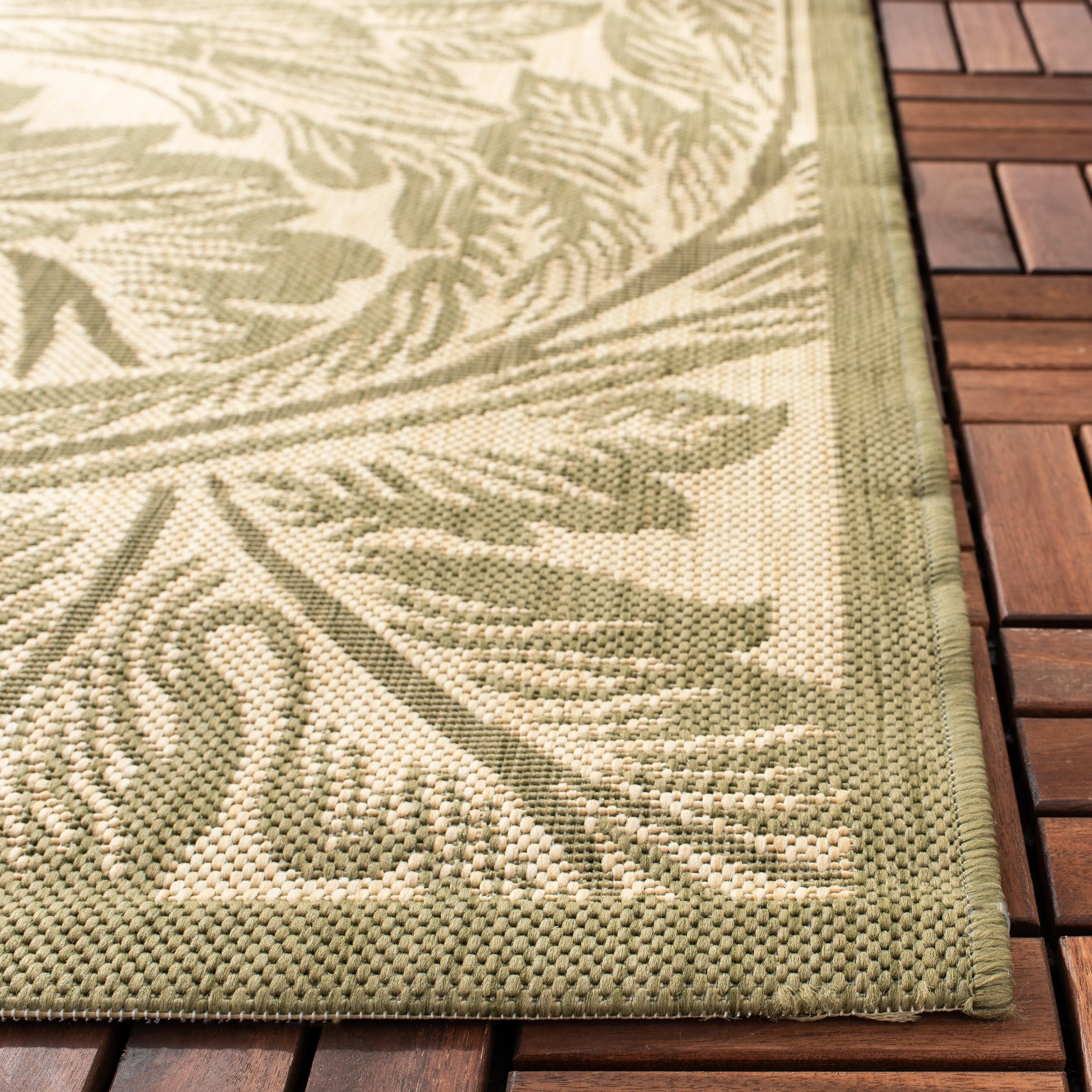 SAFAVIEH Courtyard Reineke Indoor/ Outdoor Waterproof Rug
