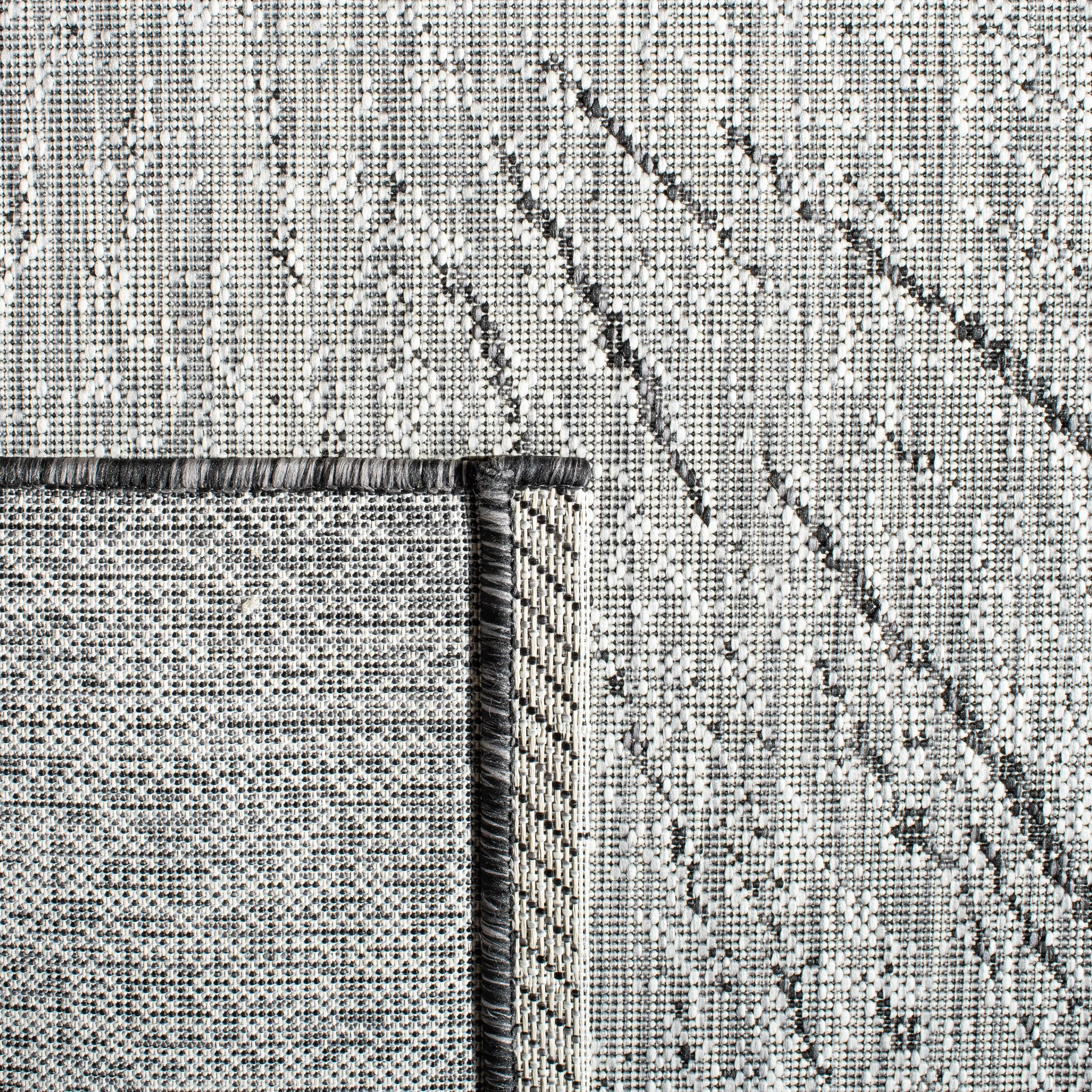 SAFAVIEH Courtyard Sabaha Indoor/Outdoor Waterproof Patio Backyard Rug