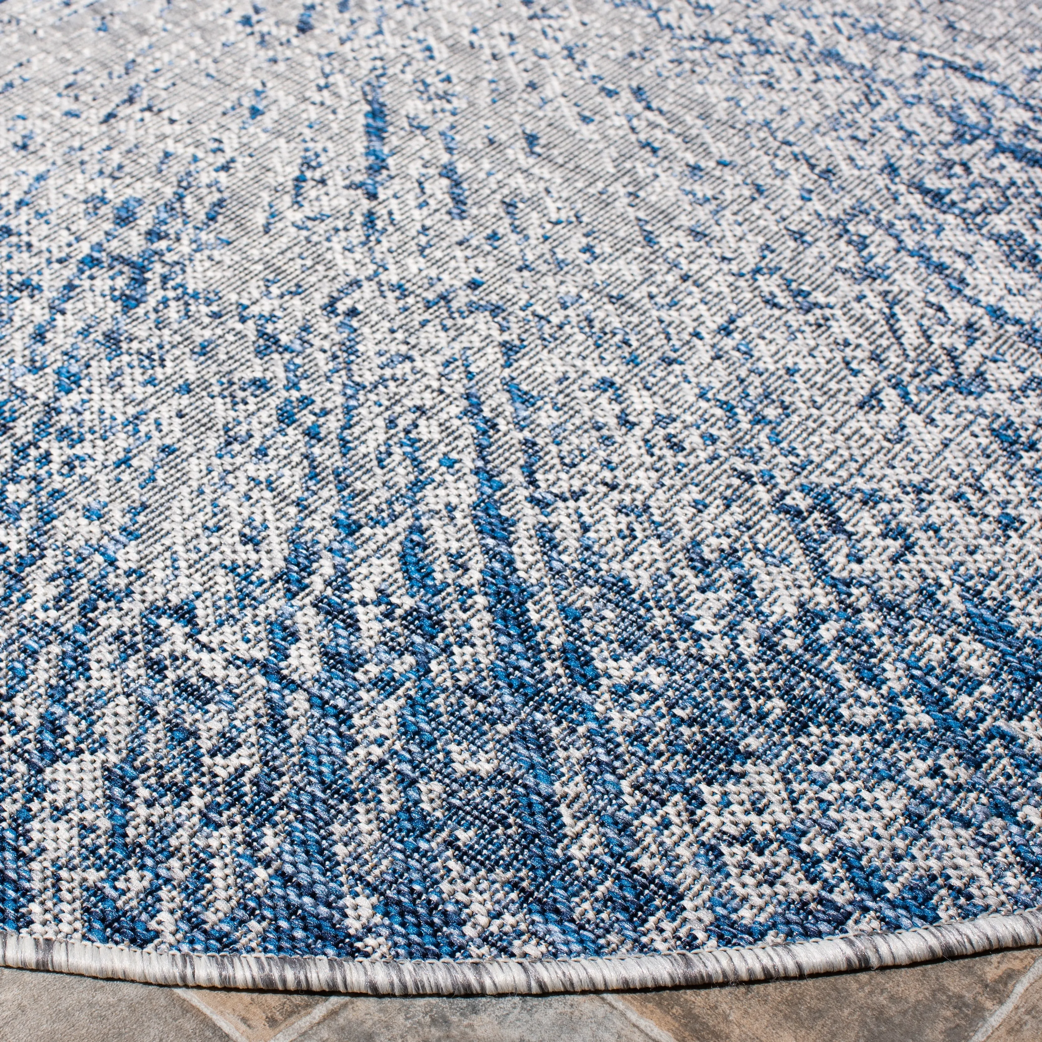 SAFAVIEH Courtyard Sabaha Indoor/Outdoor Waterproof Patio Backyard Rug