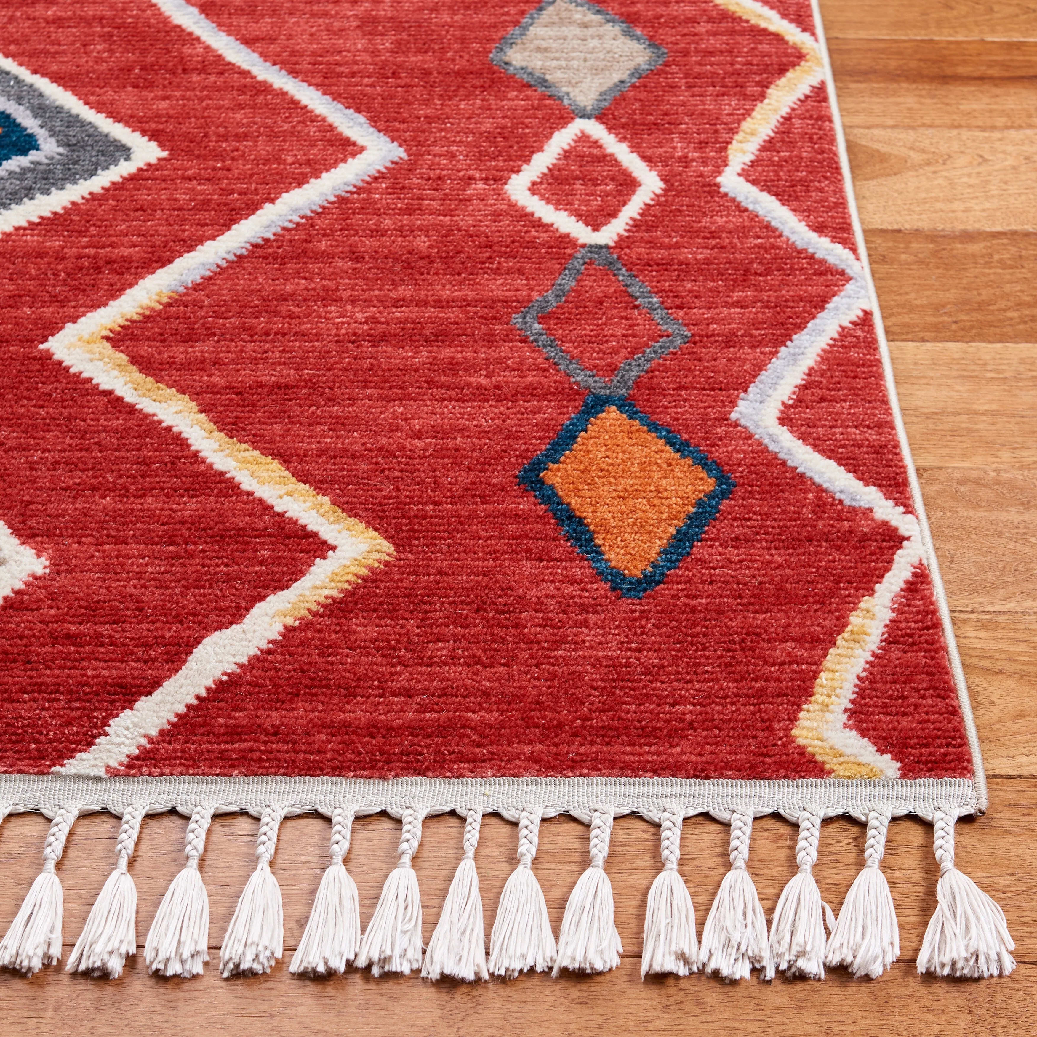 SAFAVIEH Farmhouse Kujtime Moroccan Boho Tassel Rug