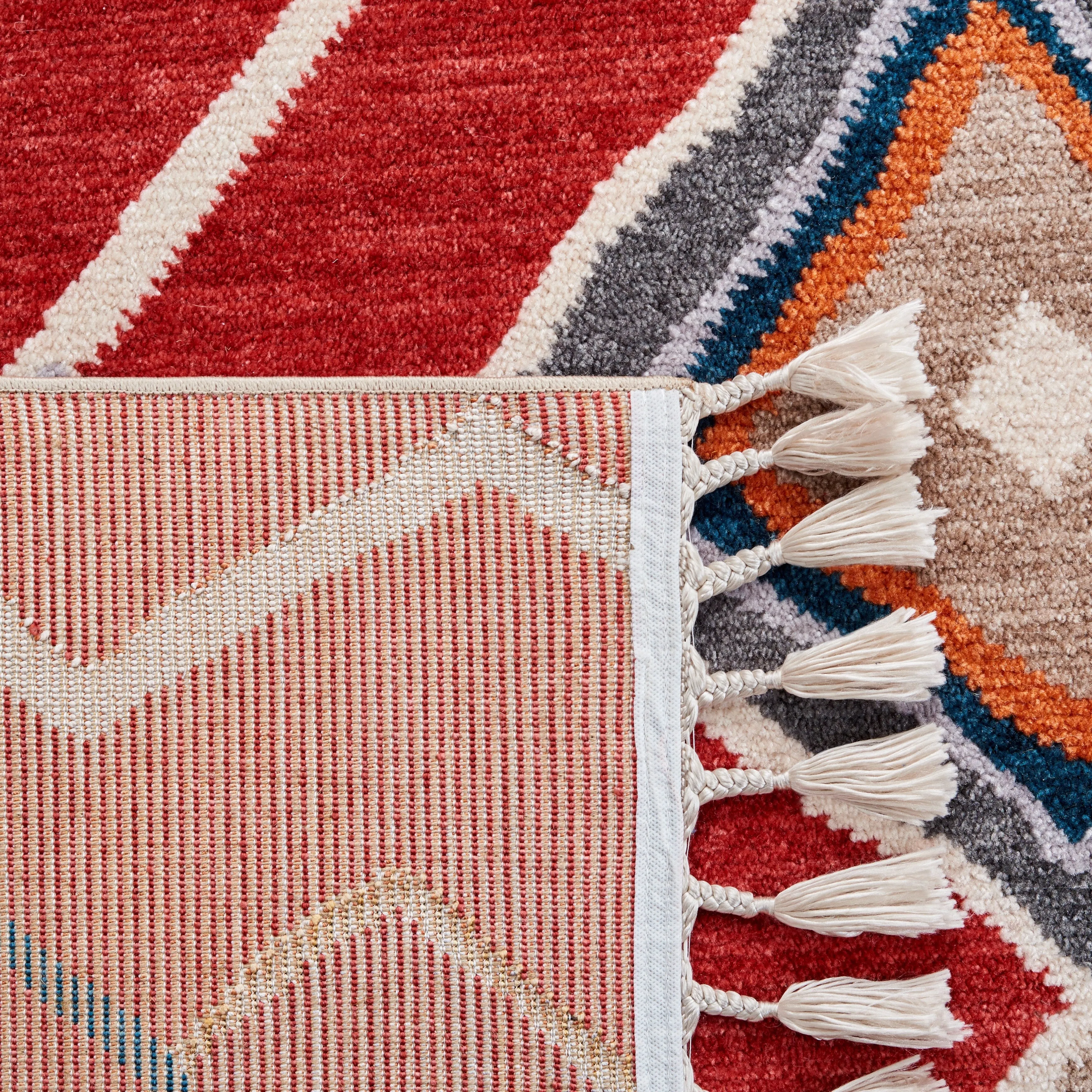 SAFAVIEH Farmhouse Kujtime Moroccan Boho Tassel Rug