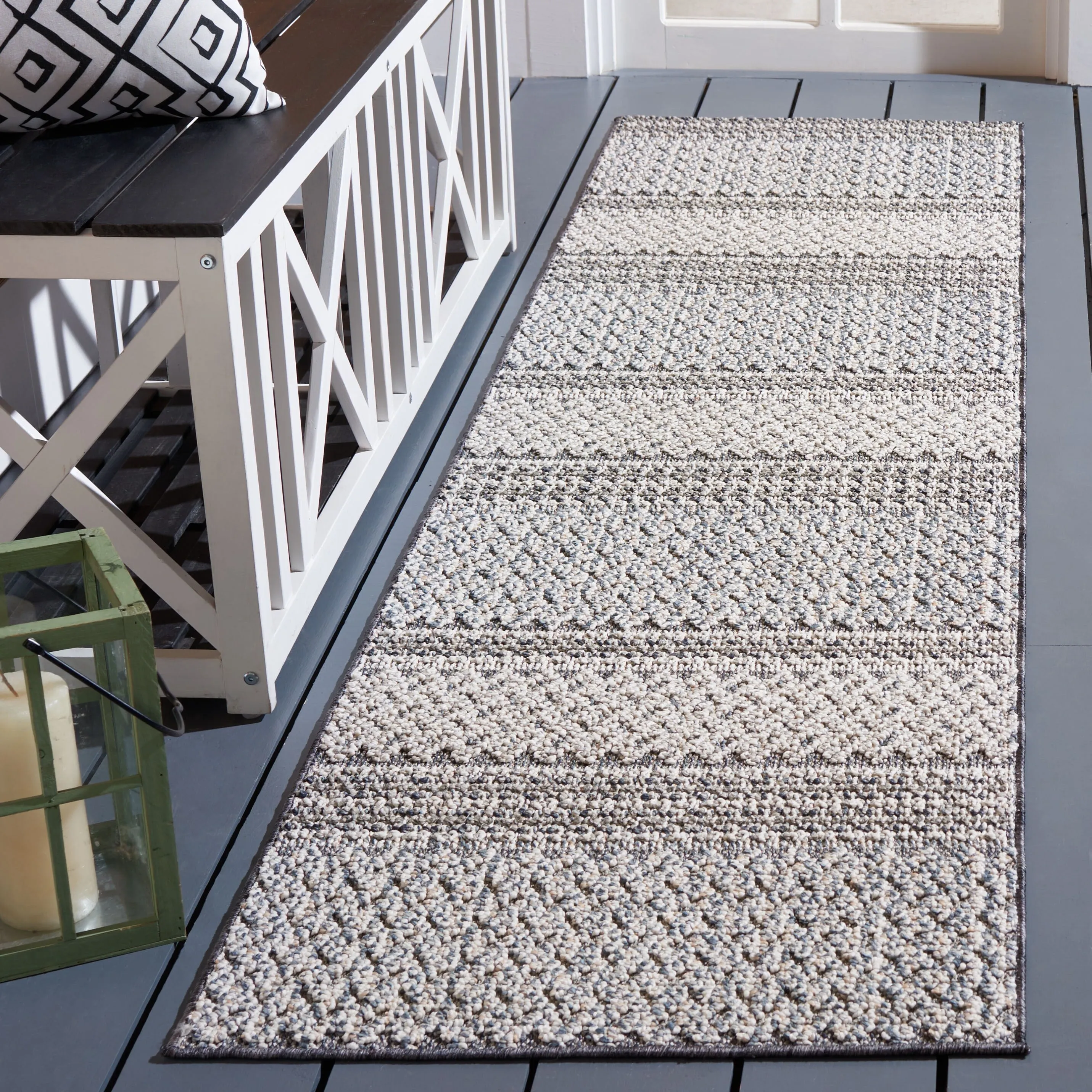 SAFAVIEH Global Ninette Indoor/ Outdoor Waterproof Patio Backyard Rug