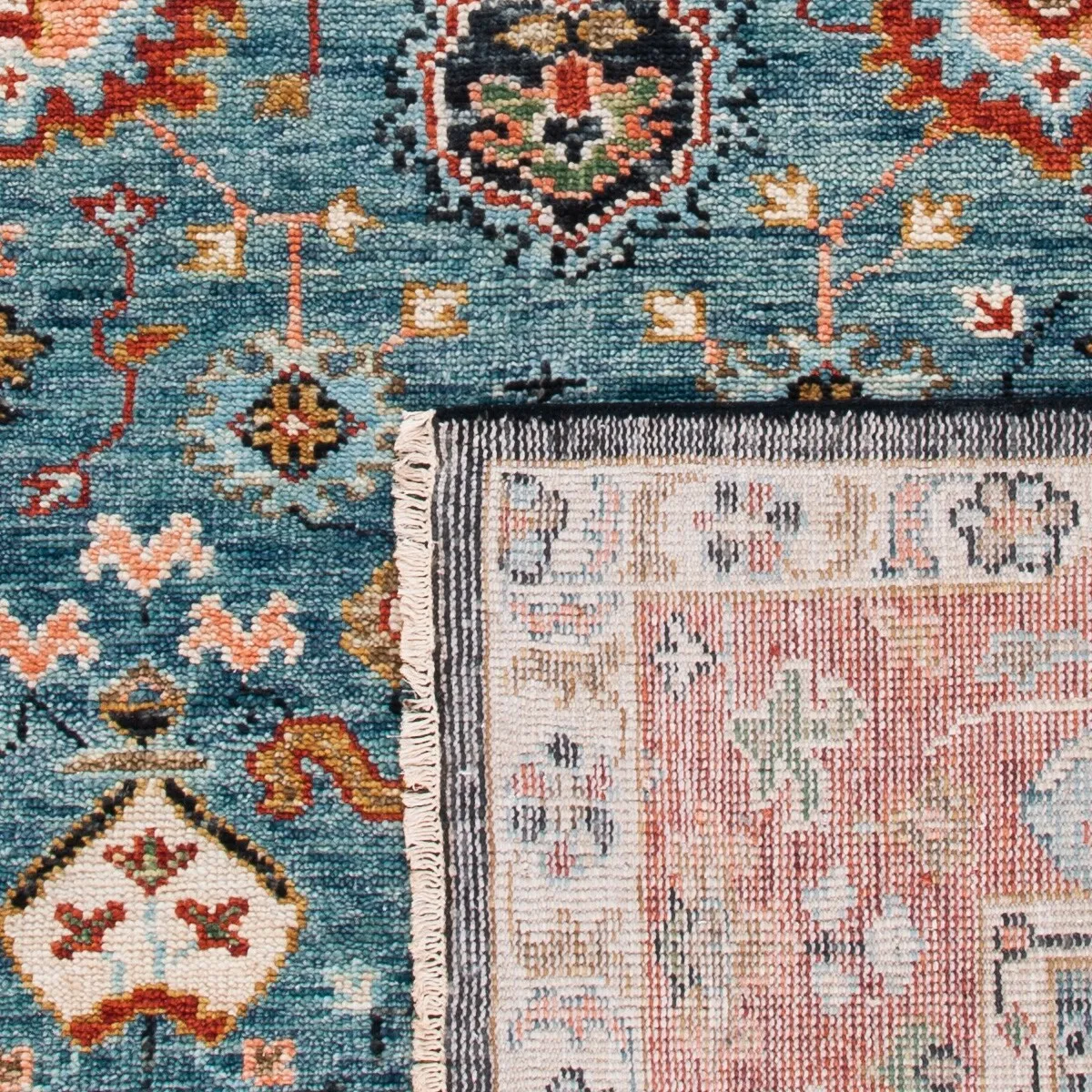 SAFAVIEH Hand-Knotted Samarkand Rosemonde Wool Rug