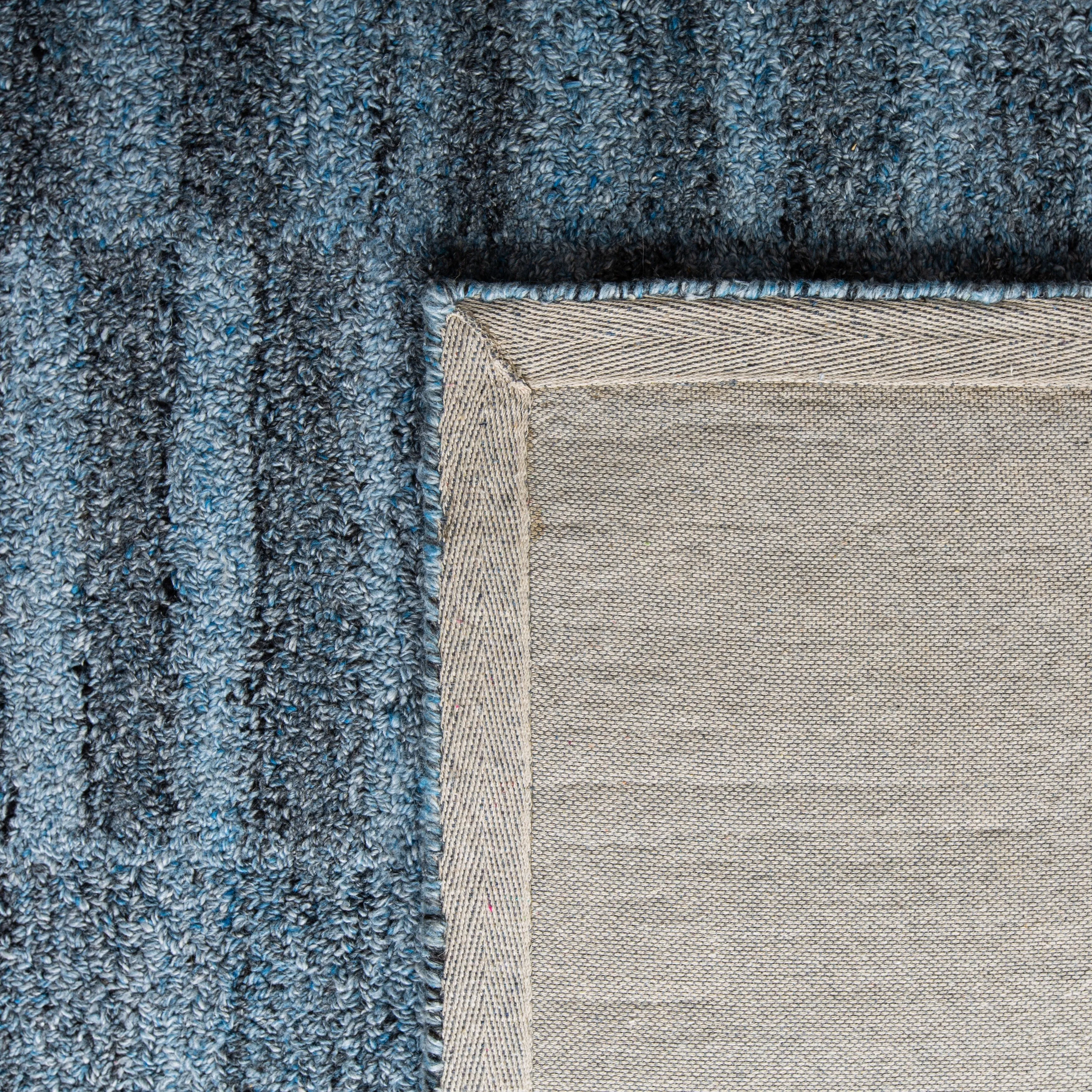 SAFAVIEH Handmade Abstract Nescha Modern Wool Rug