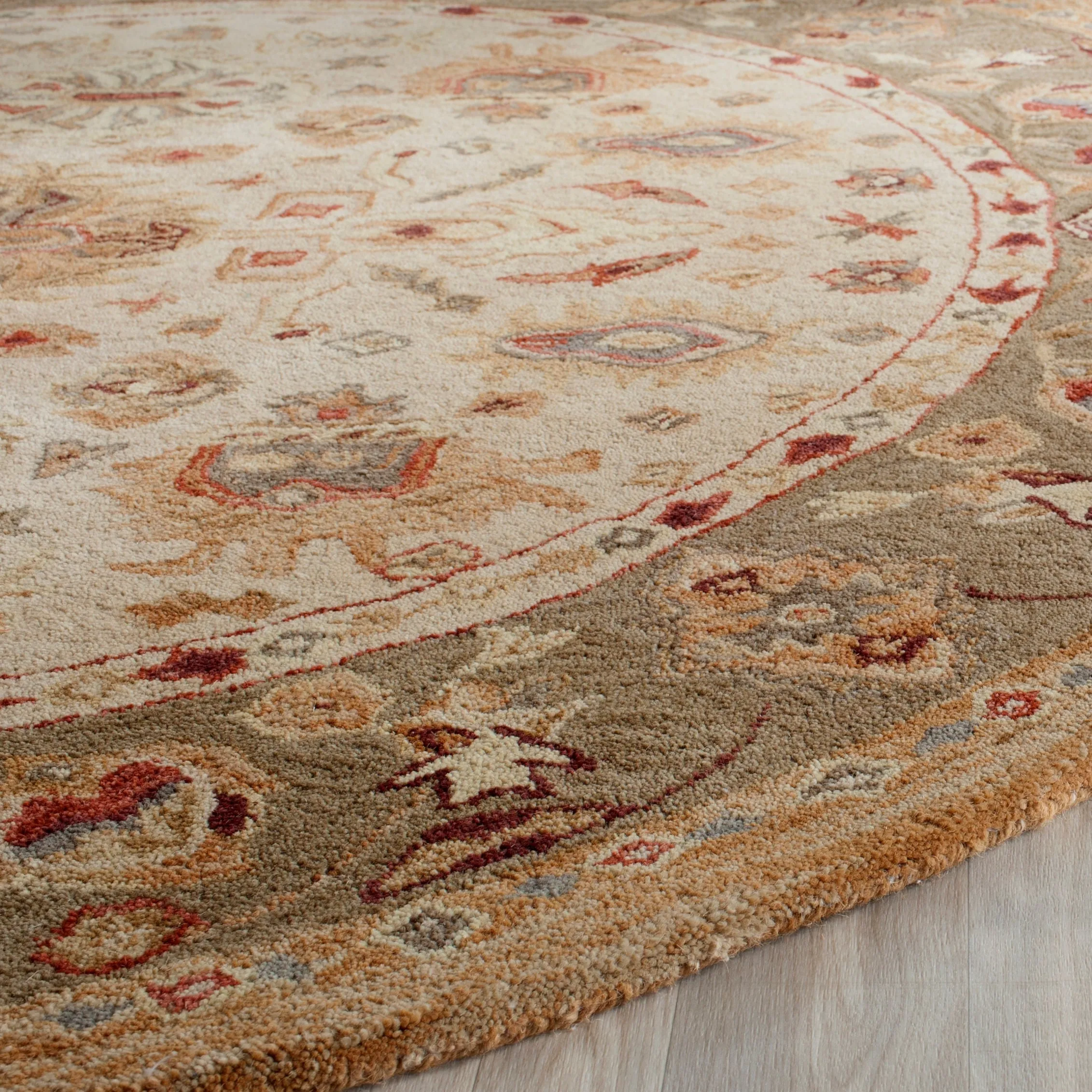 SAFAVIEH Handmade Anatolia Bibbi Traditional Oriental Hand-spun Wool Rug